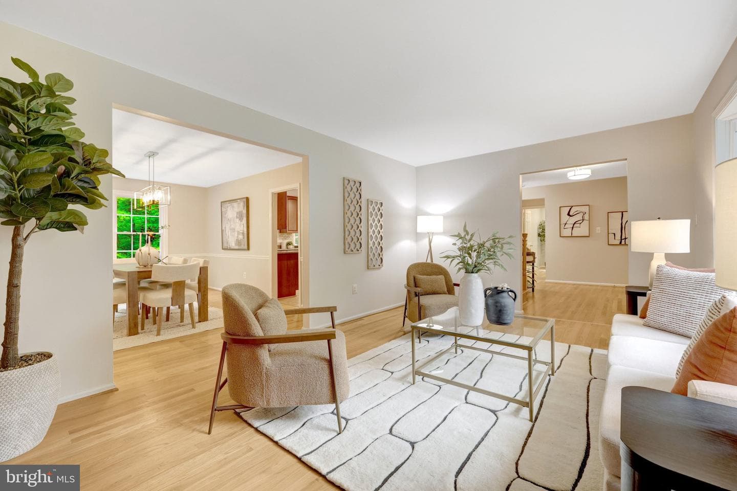 9321 Tovito Drive photo 8