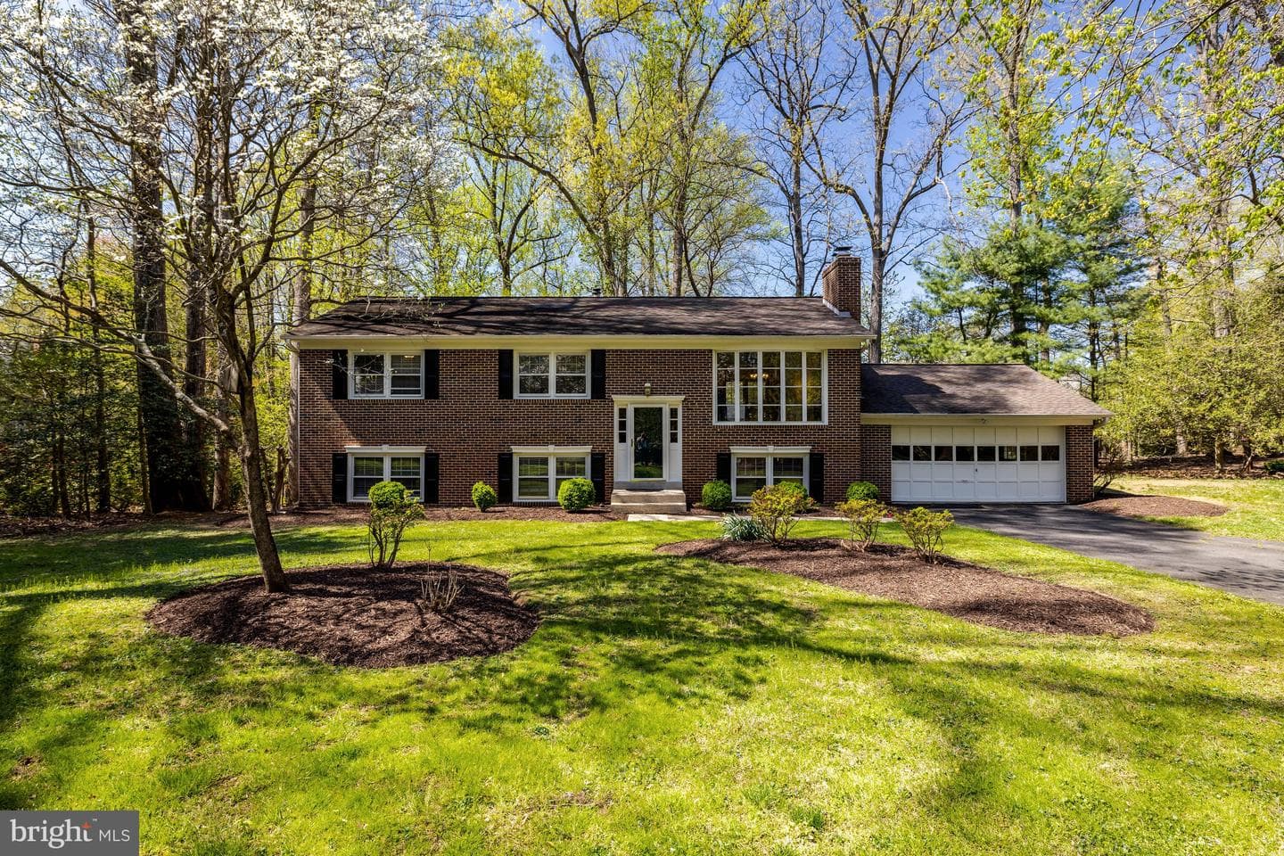 12186 Hickory Knoll Place photo 2