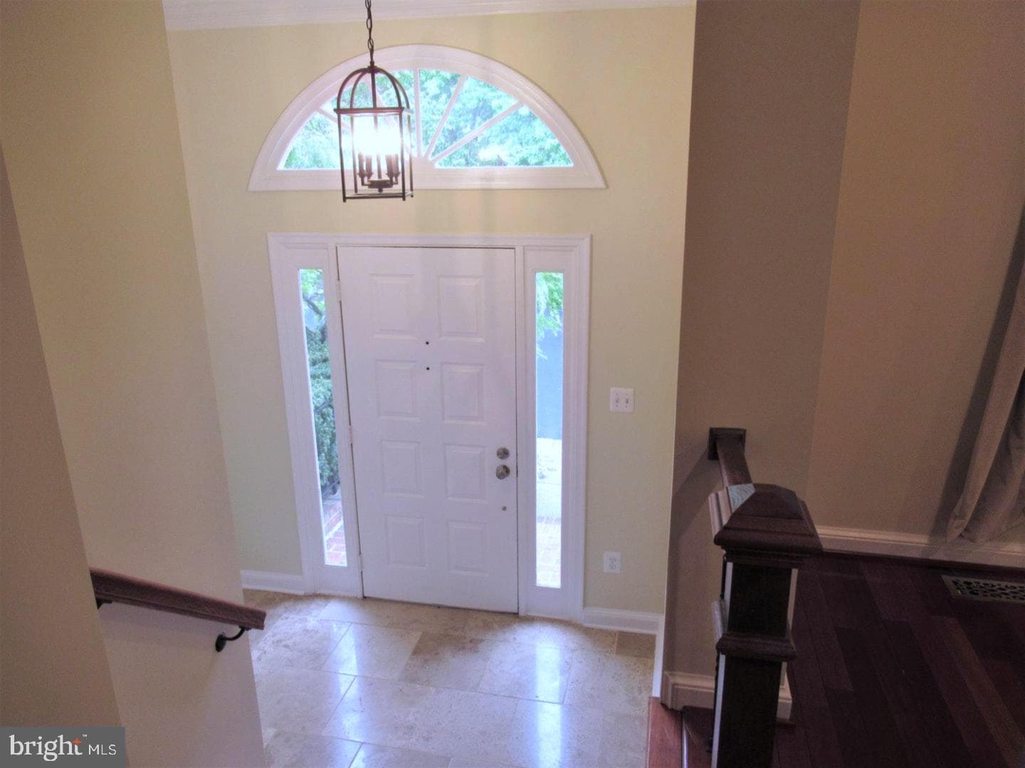 1433 Mclean Mews Court photo 2