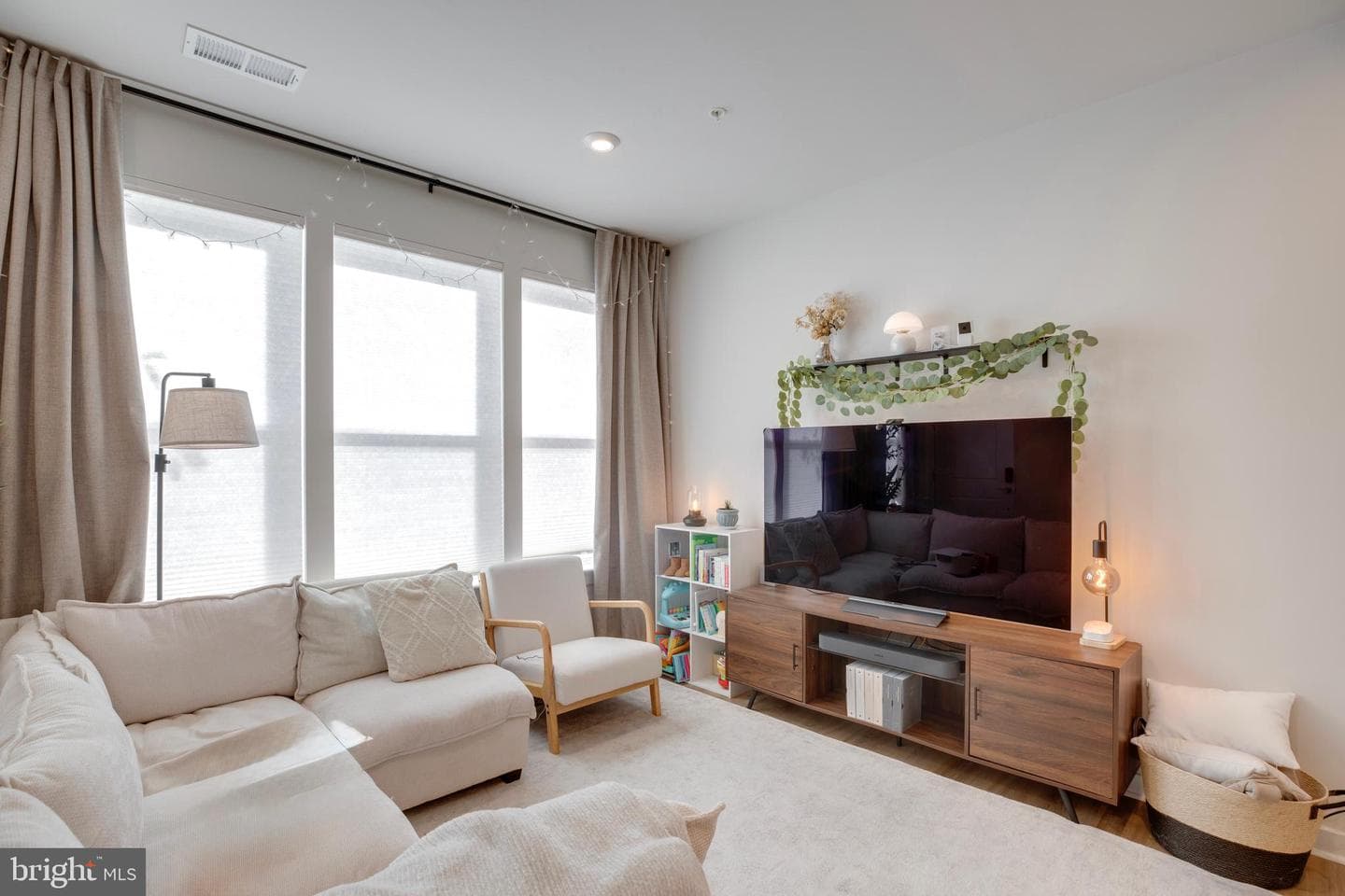4614 Olivine Drive #85 photo 3