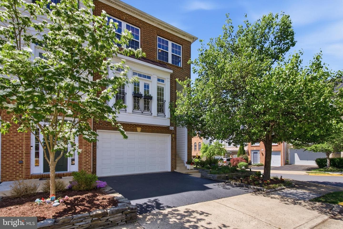 7819 Locust Leaf Lane