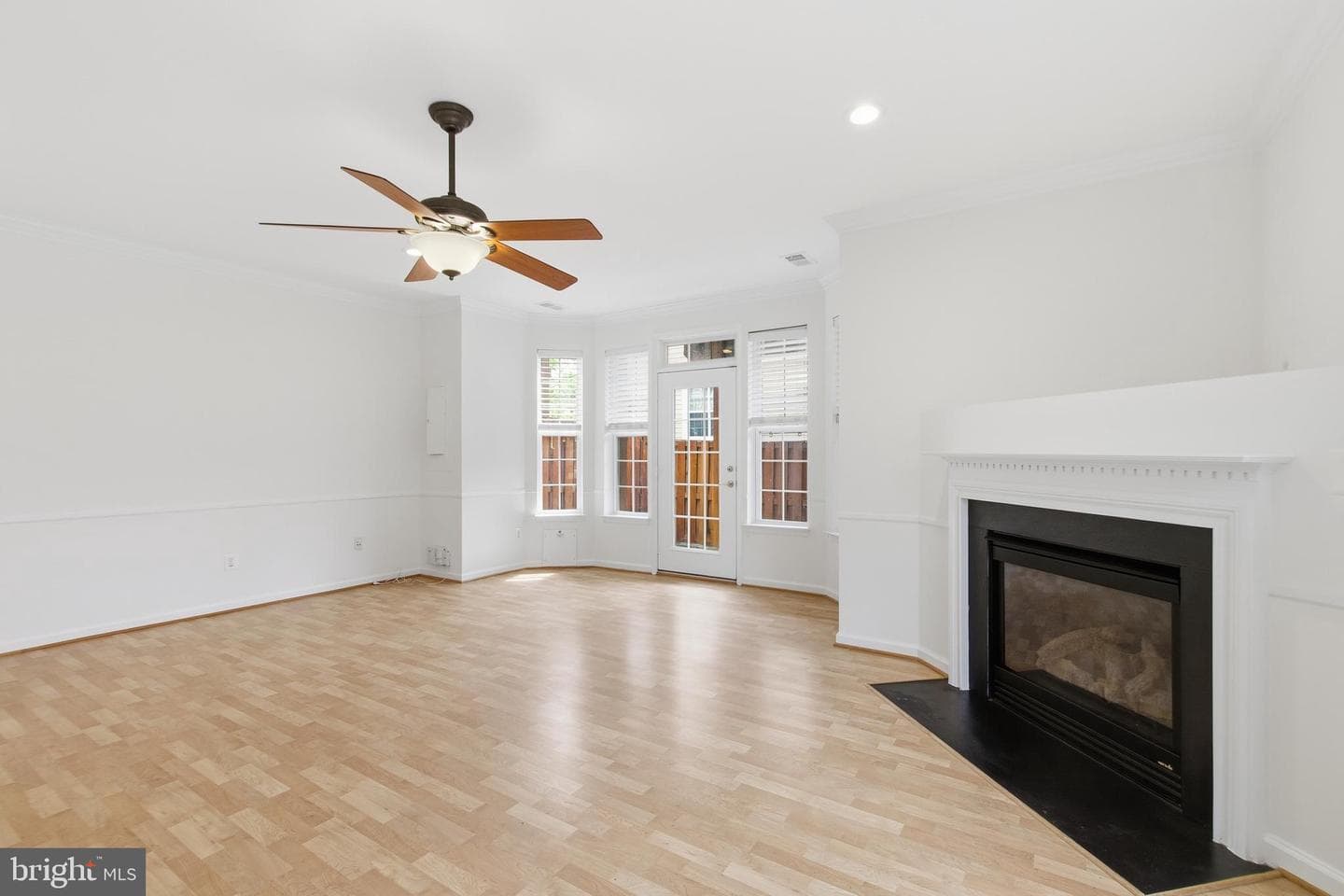 7819 Locust Leaf Lane photo 33