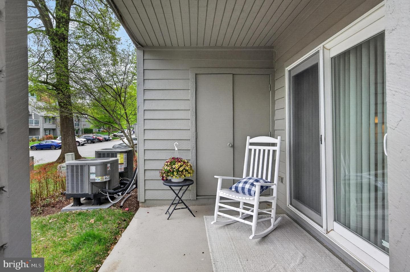 1512 Summerchase Court photo 10