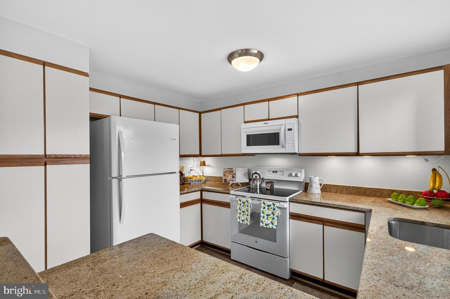 1512 Summerchase Court photo 6