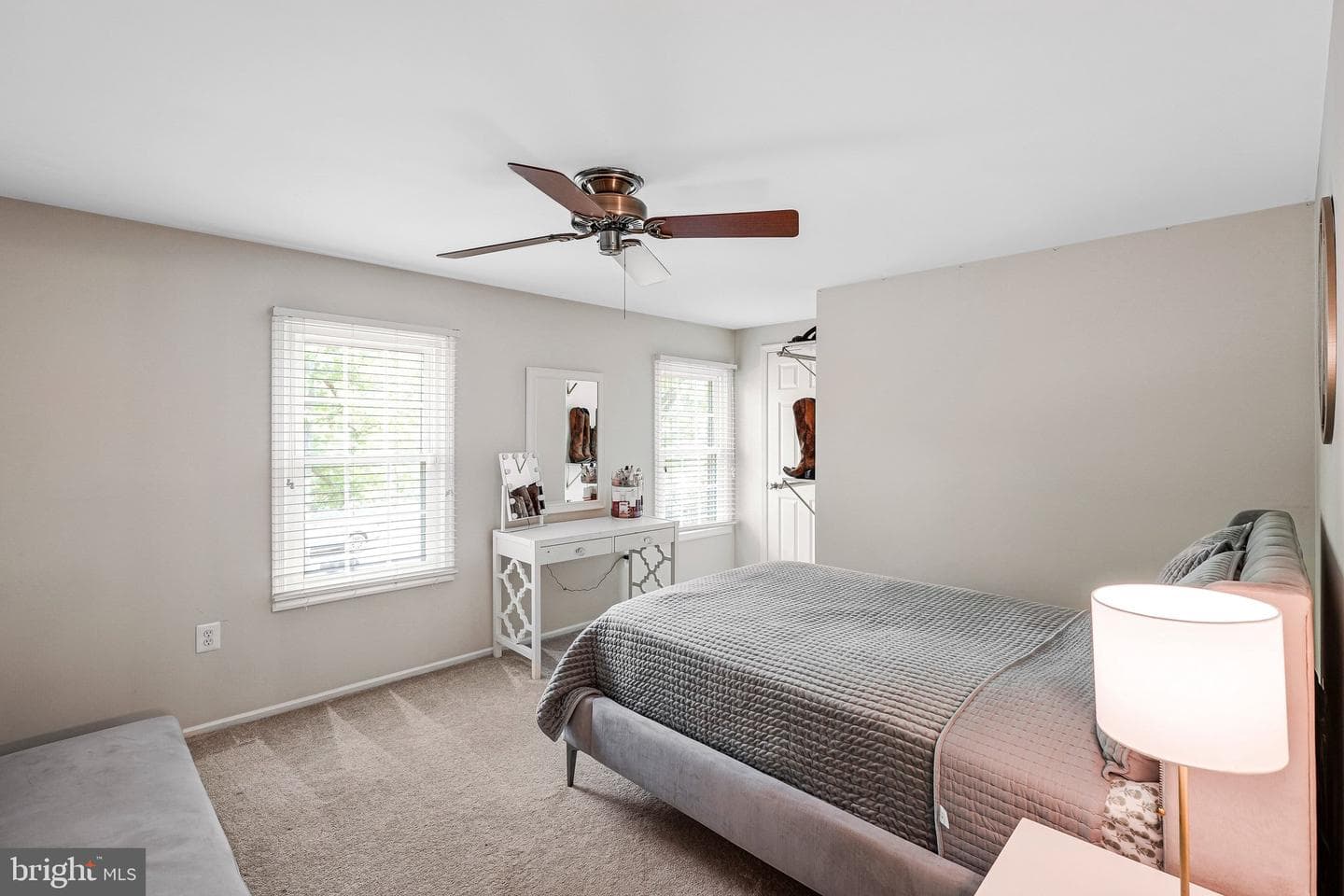 10719 Oakenshaw Court photo 12