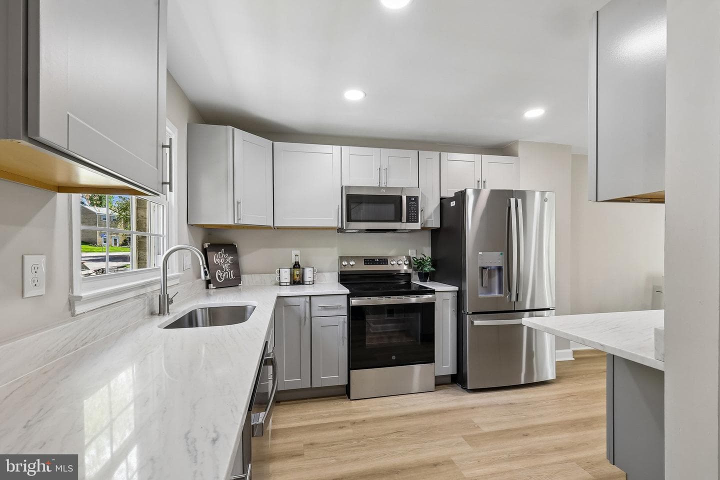 6302 Paddington Lane photo 6