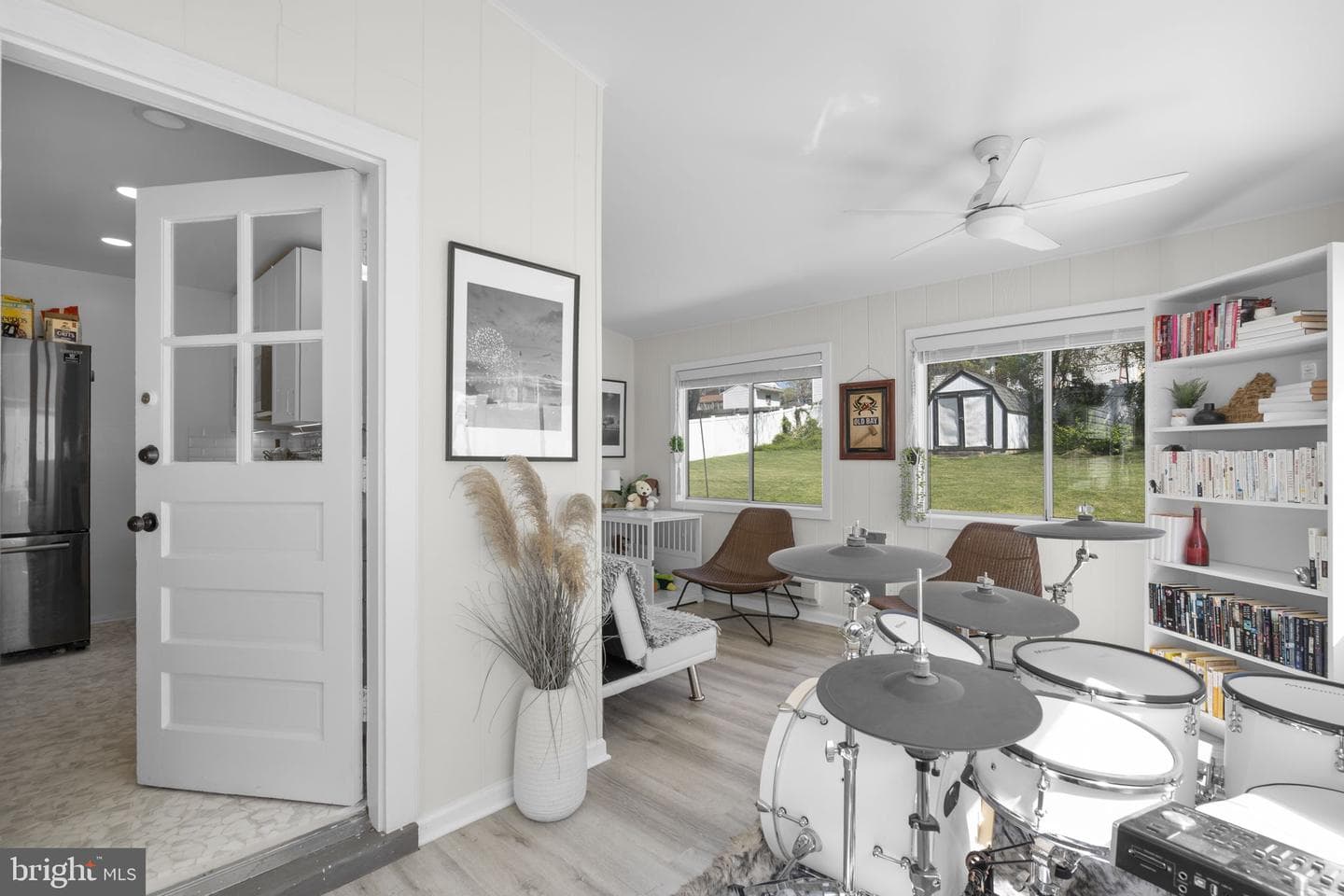 6123 The Parkway photo 24