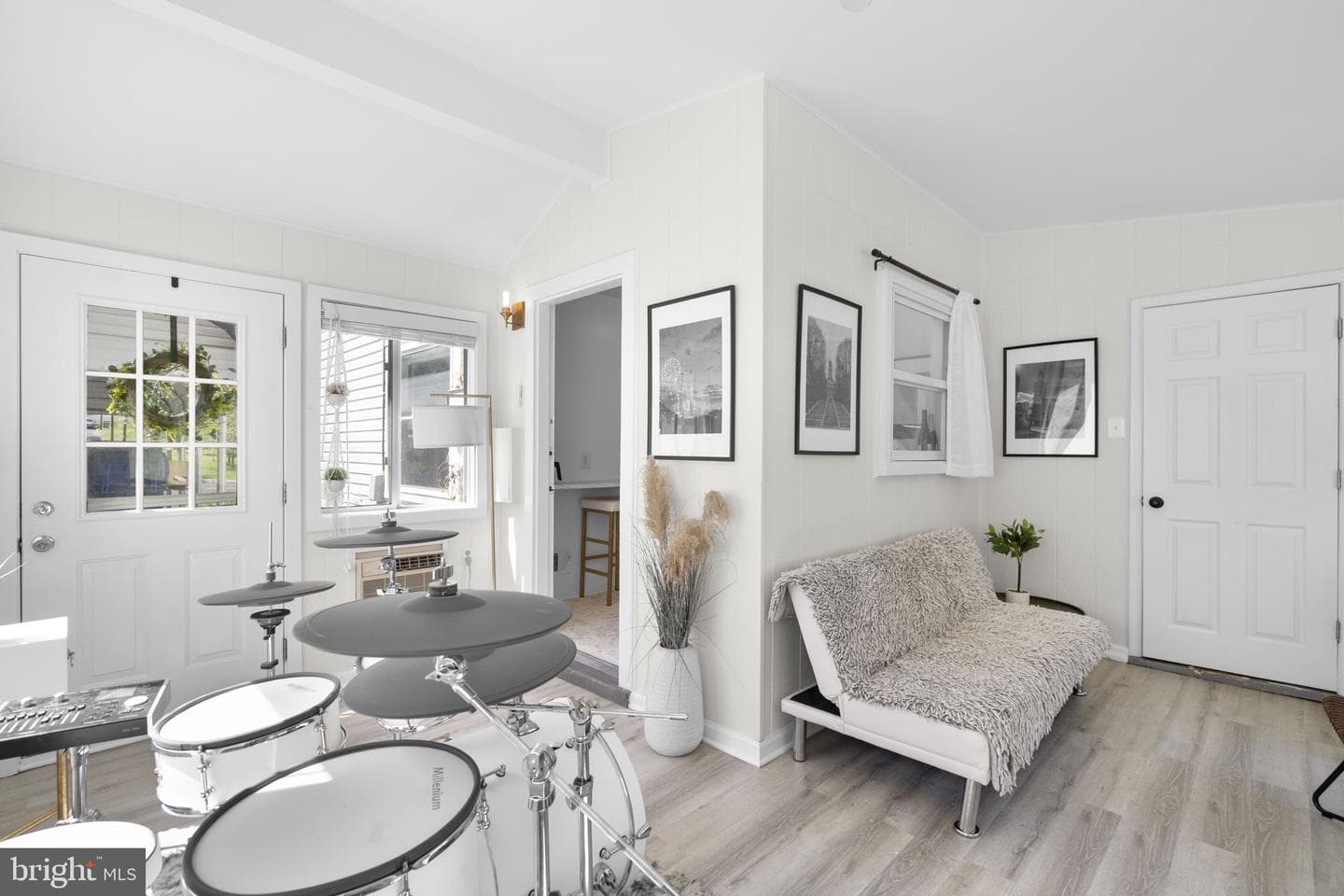 6123 The Parkway photo 25