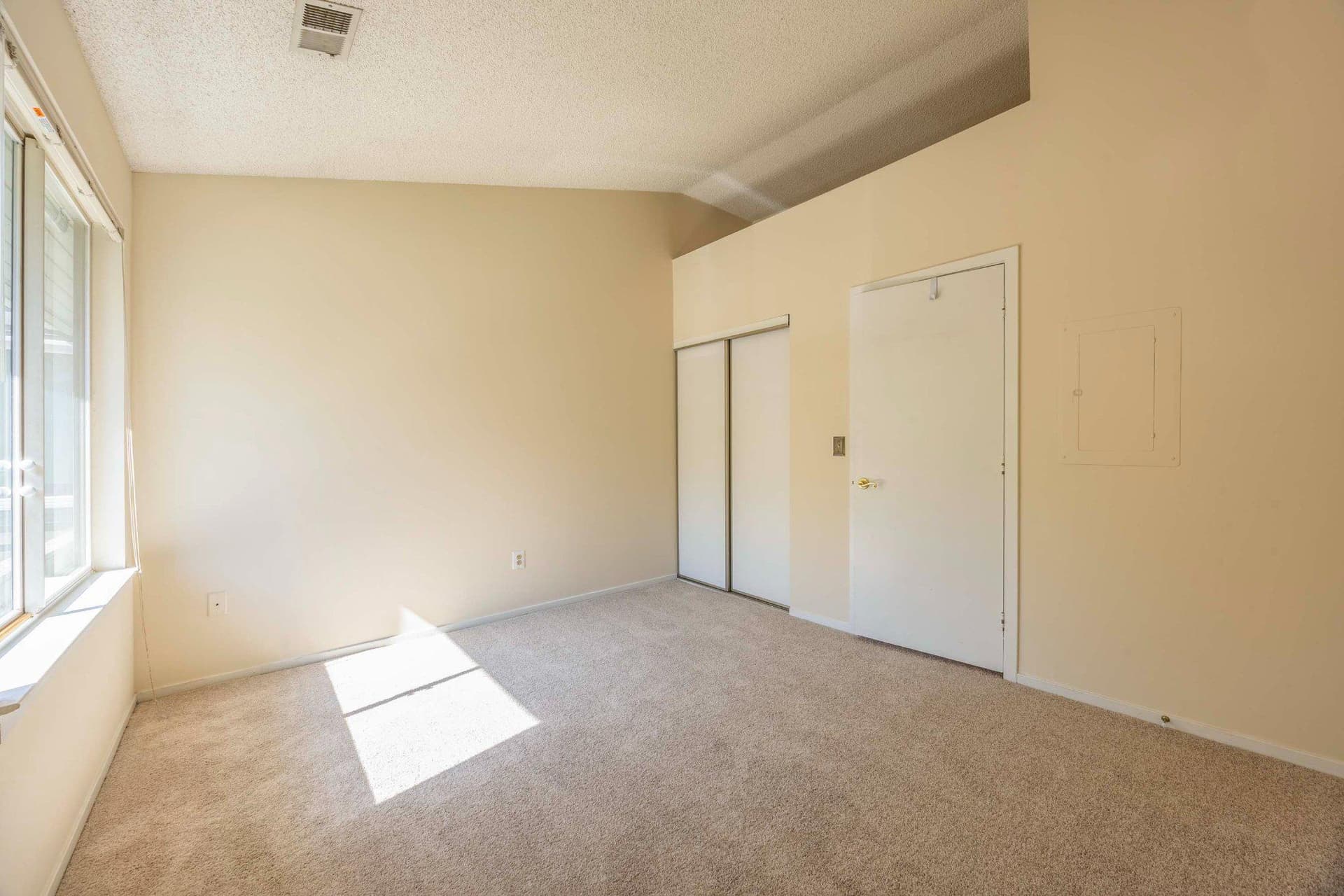 11703 Summerchase Circle #b photo 16