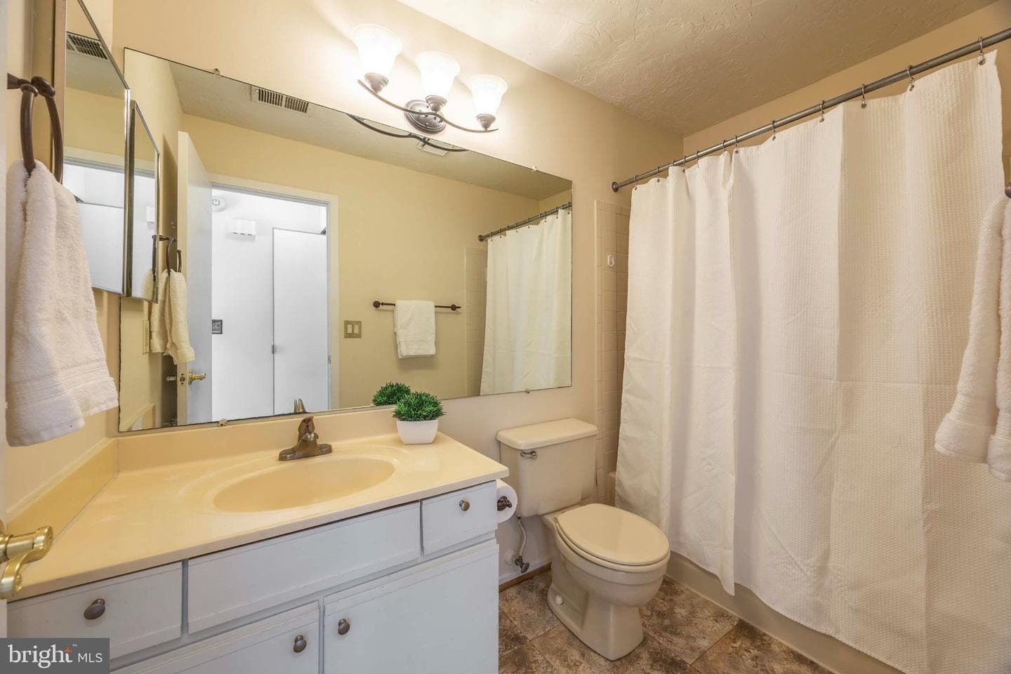 11703 Summerchase Circle #b photo 17