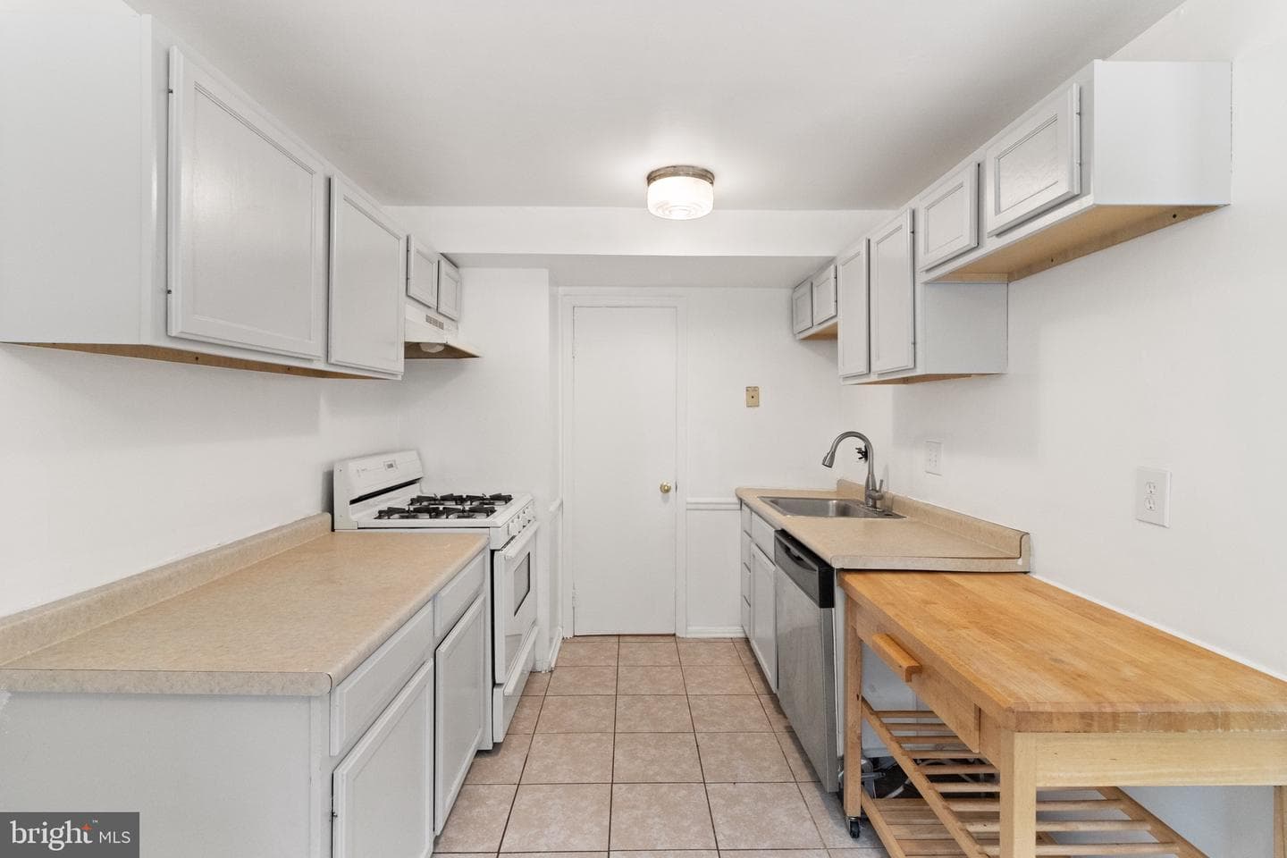 4429 Longworthe Square photo 11