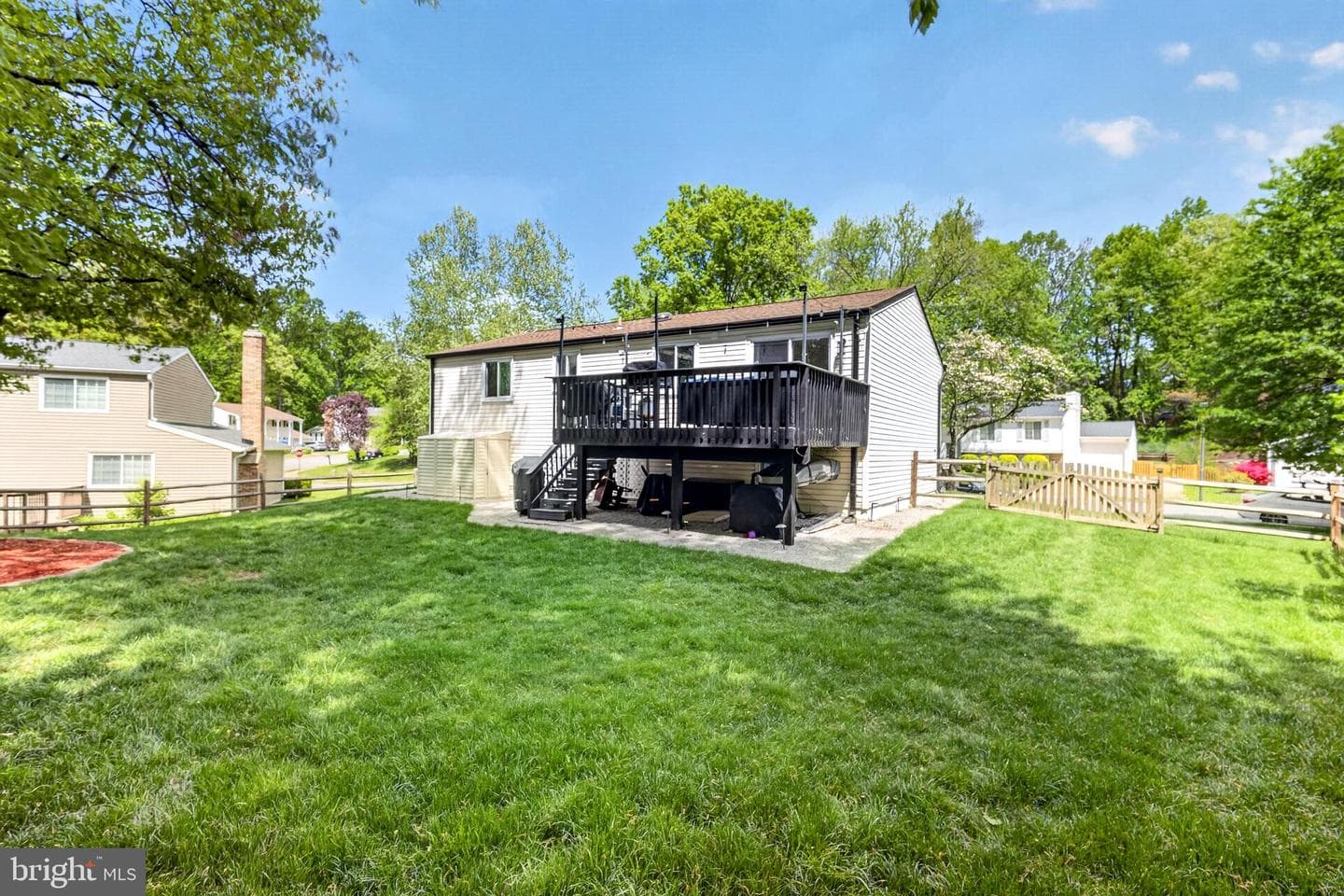8373 Magic Leaf Road photo 10