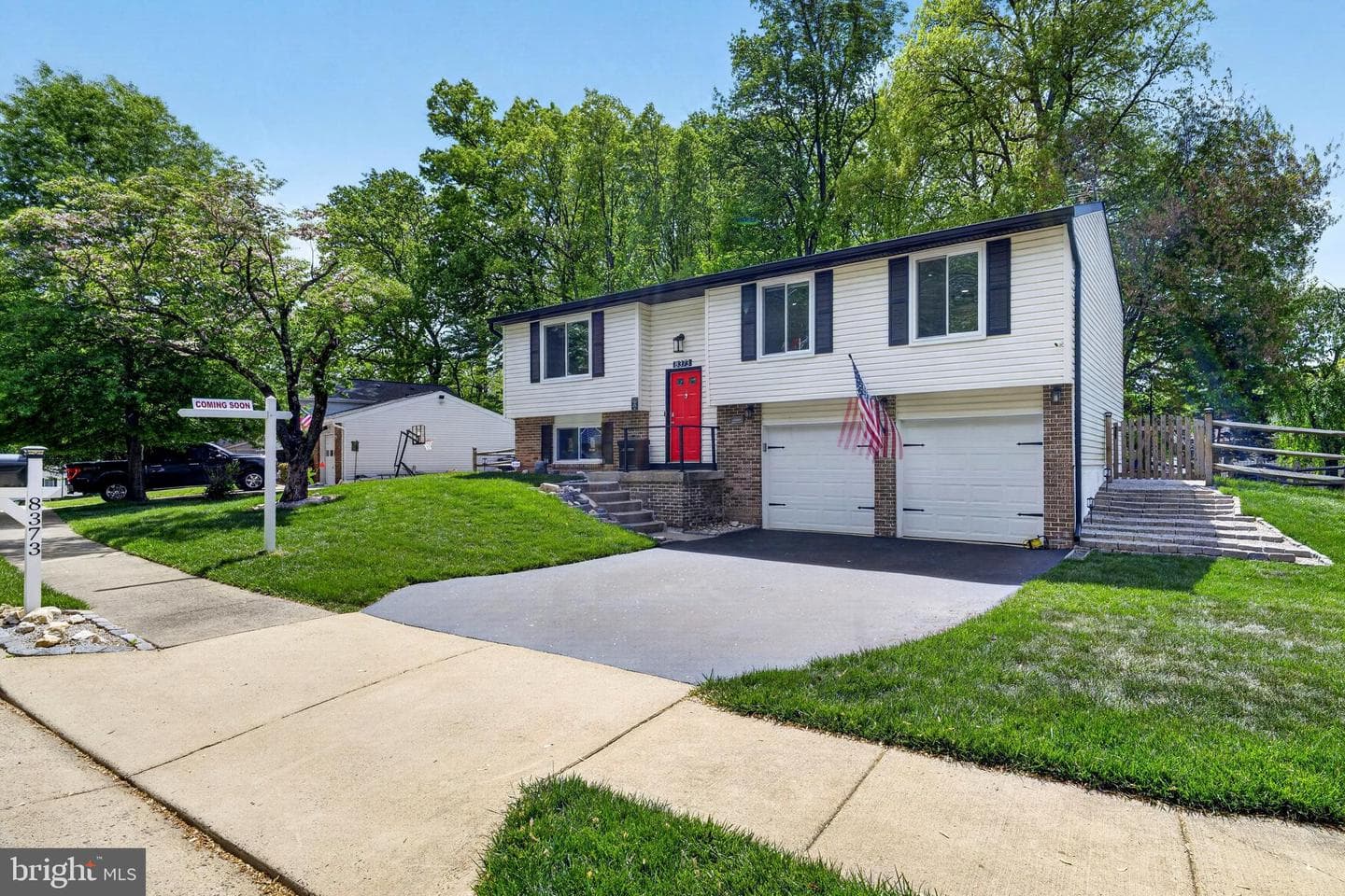 8373 Magic Leaf Road photo 3