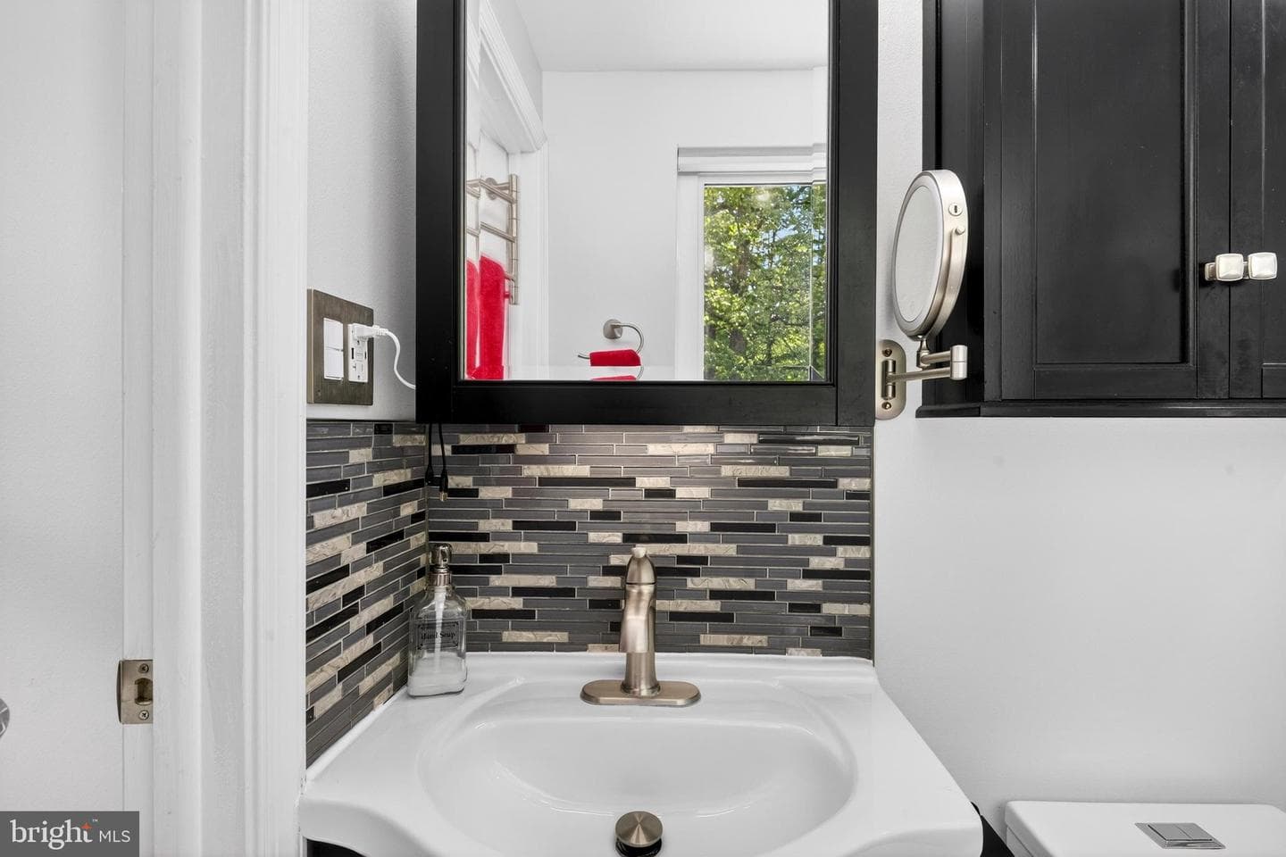 8373 Magic Leaf Road photo 35