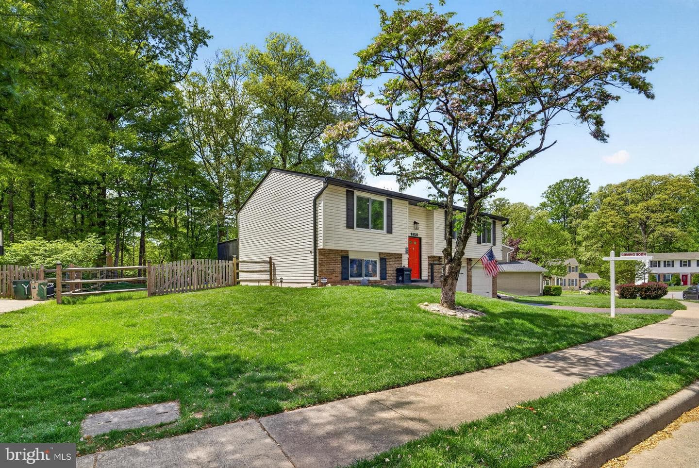 8373 Magic Leaf Road photo 6