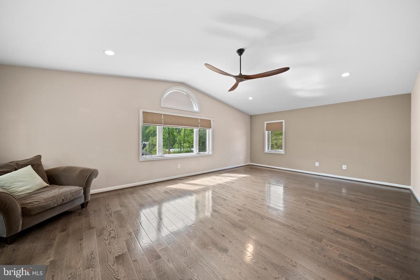 7113 Carol Lane photo 32