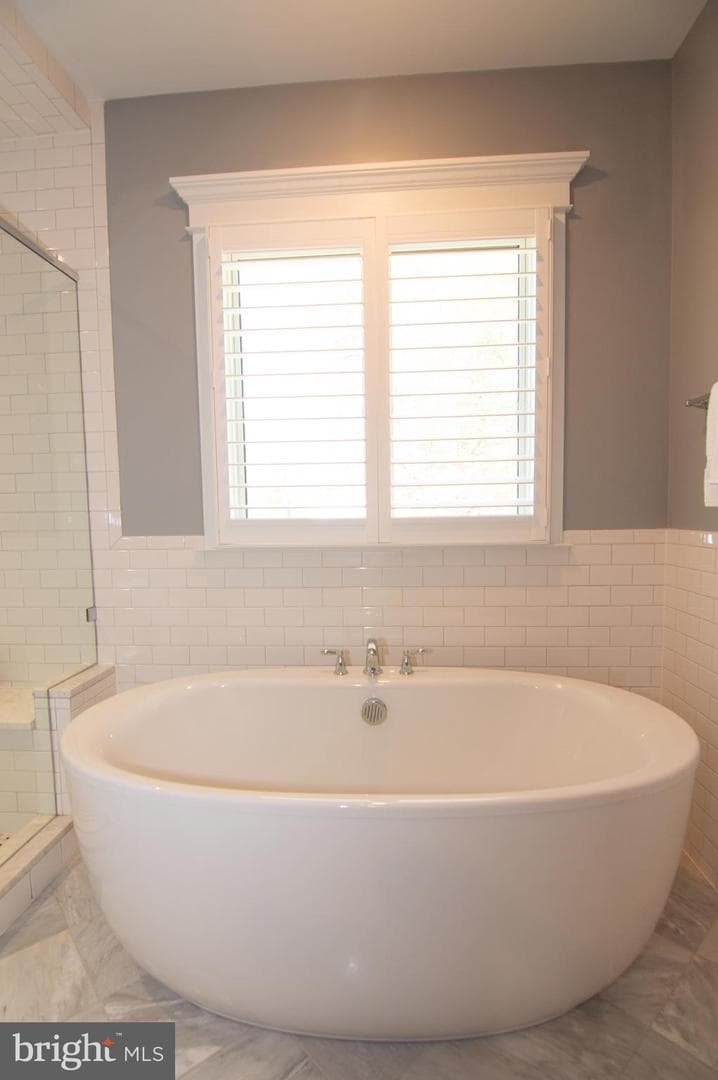 204 Battle Street SW photo 85