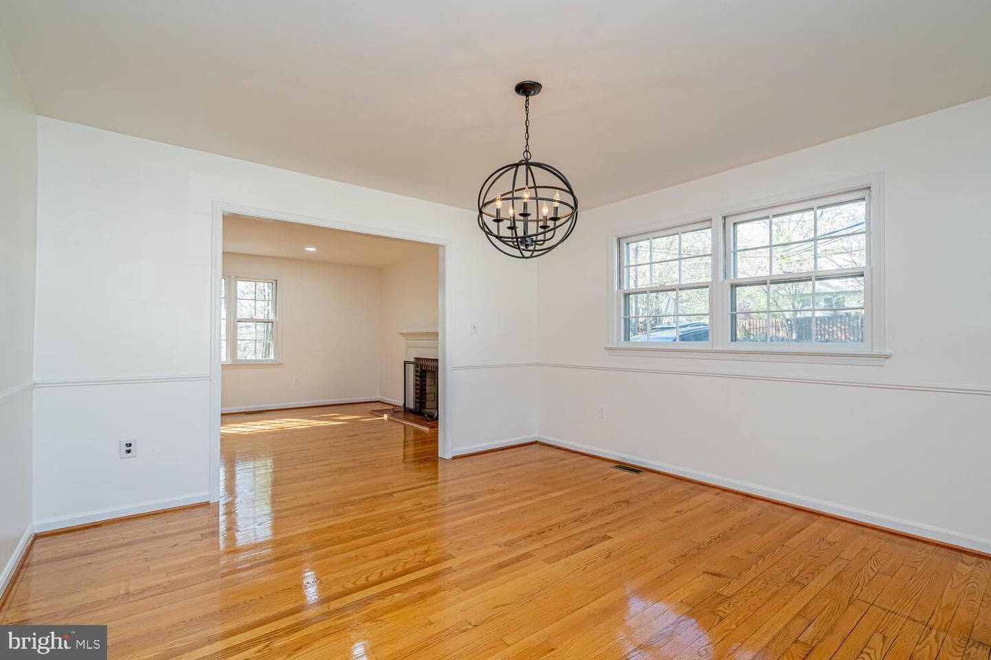 3535 Memorial Street photo 11