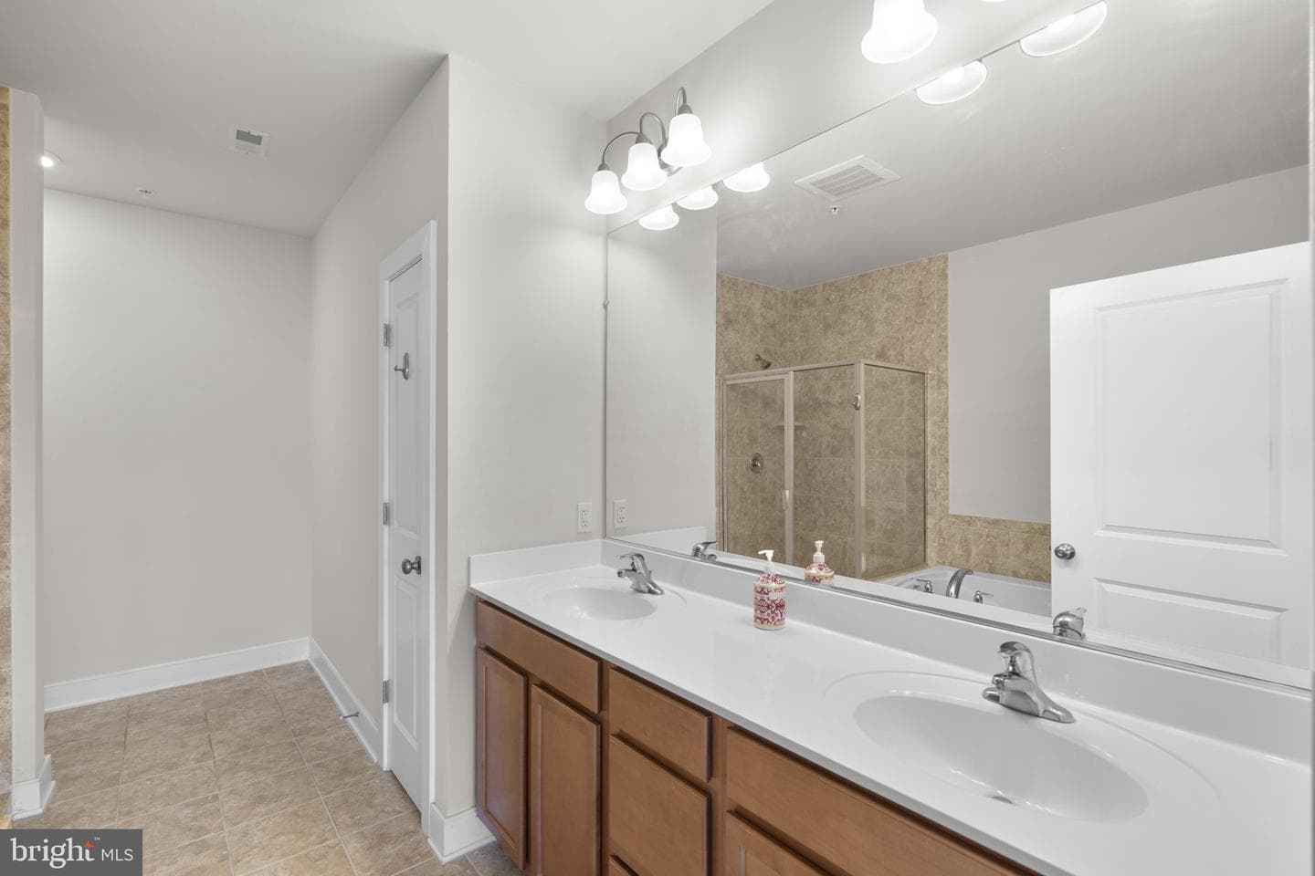 9521 Bastille Street #305 photo 19