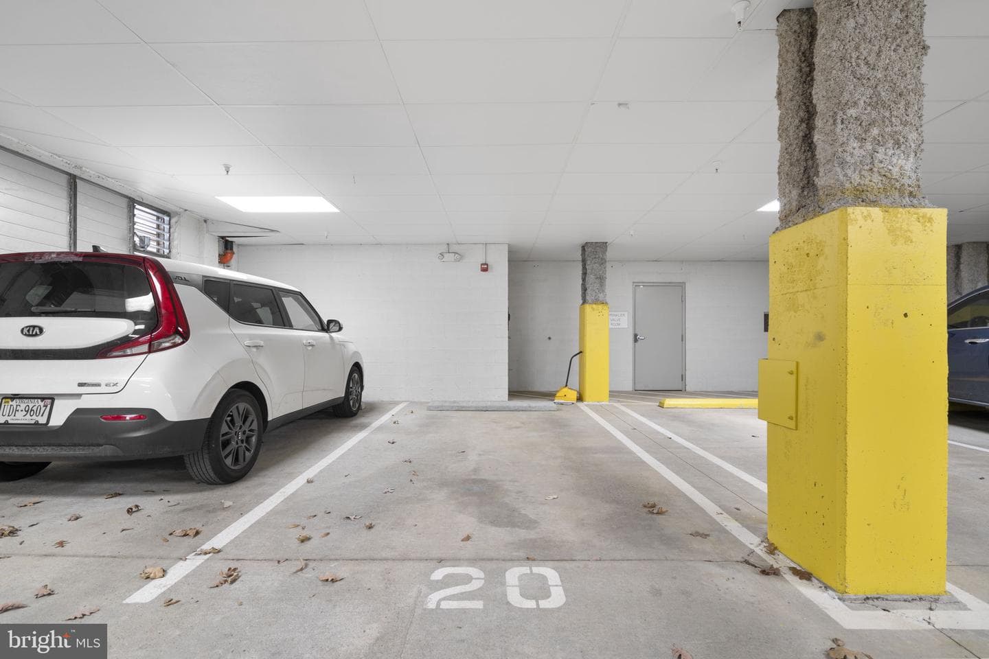 9521 Bastille Street #305 photo 30