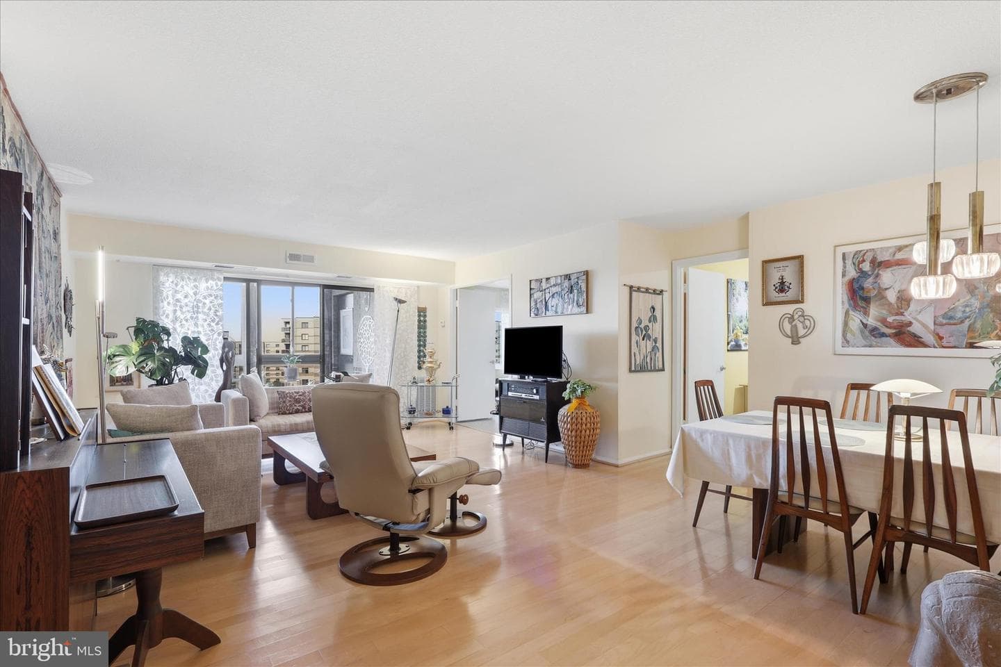 8360 Greensboro Drive #1003 photo 3