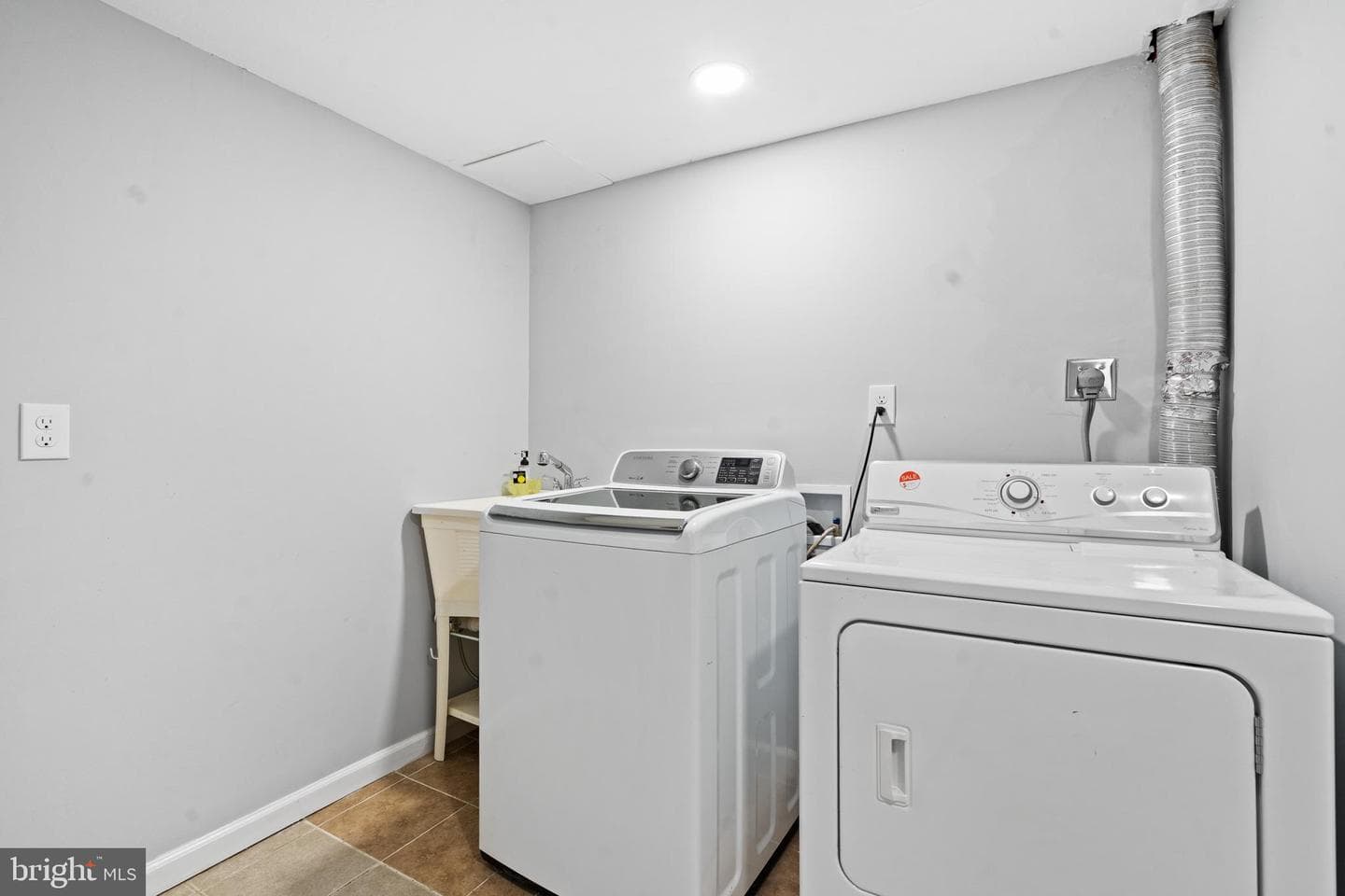 6392 Eighth Circle photo 30