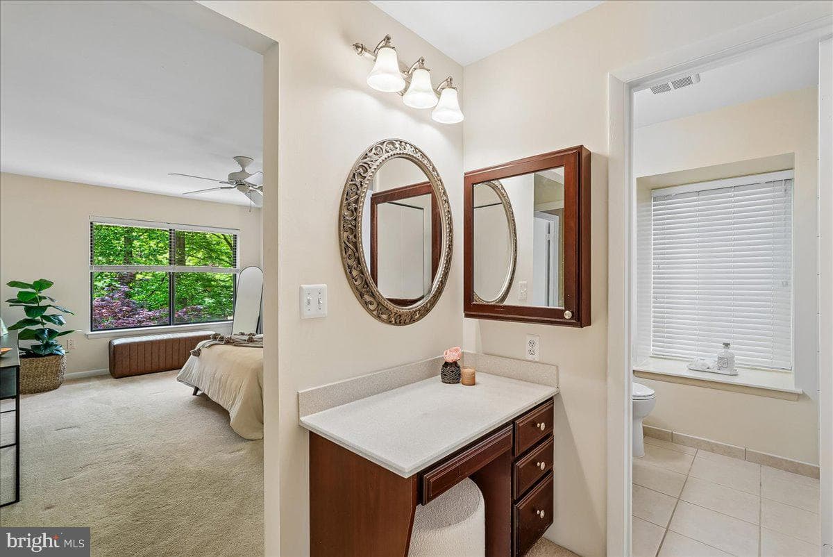 2024 Swans Neck Way photo 18