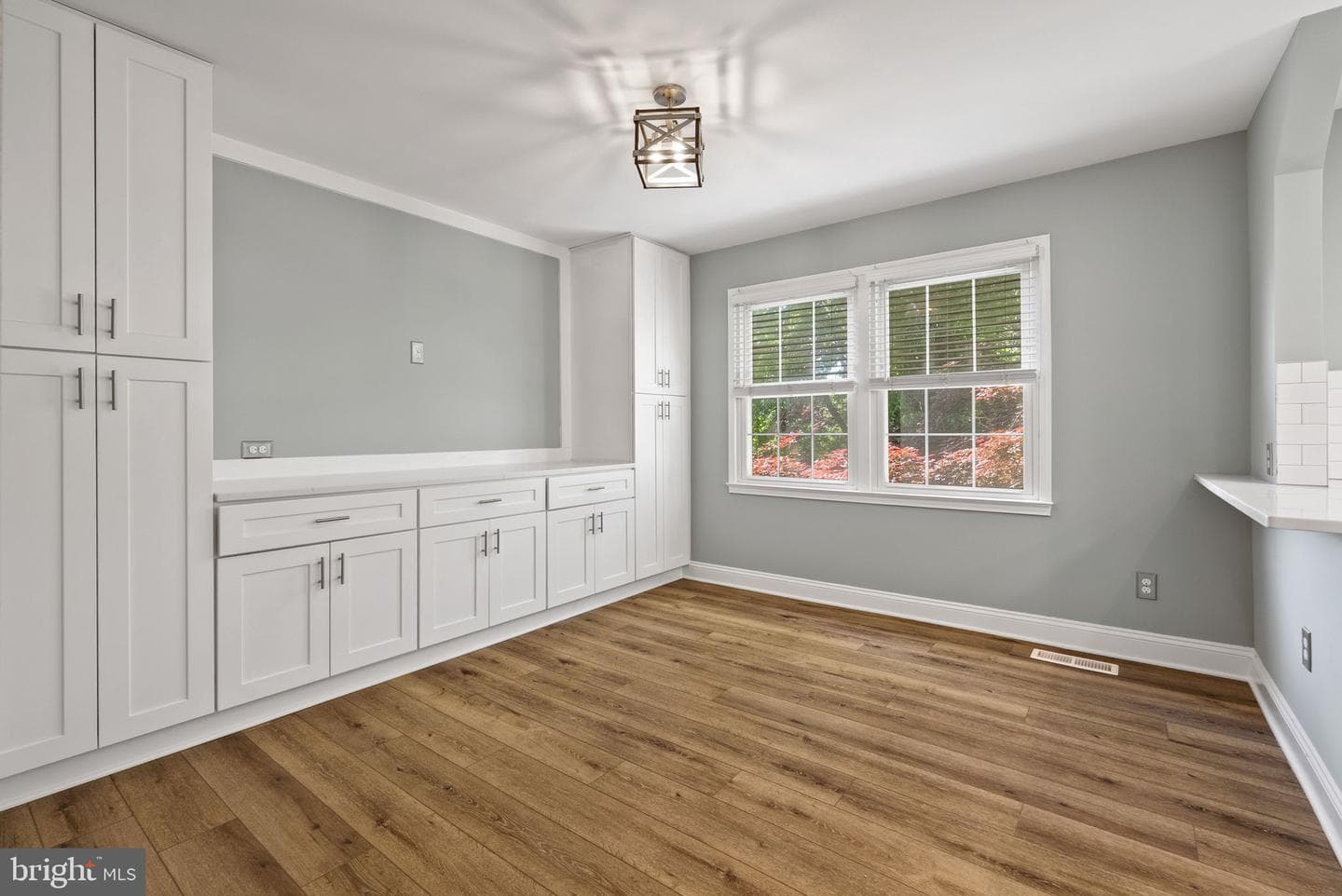 8361 Thompson Road photo 10