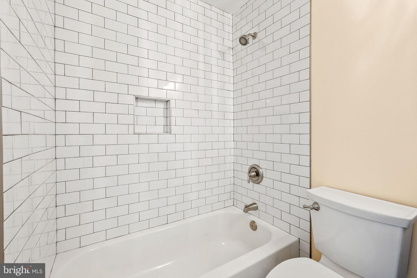 8361 Thompson Road photo 26