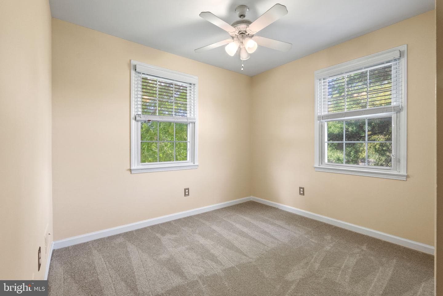 8361 Thompson Road photo 28