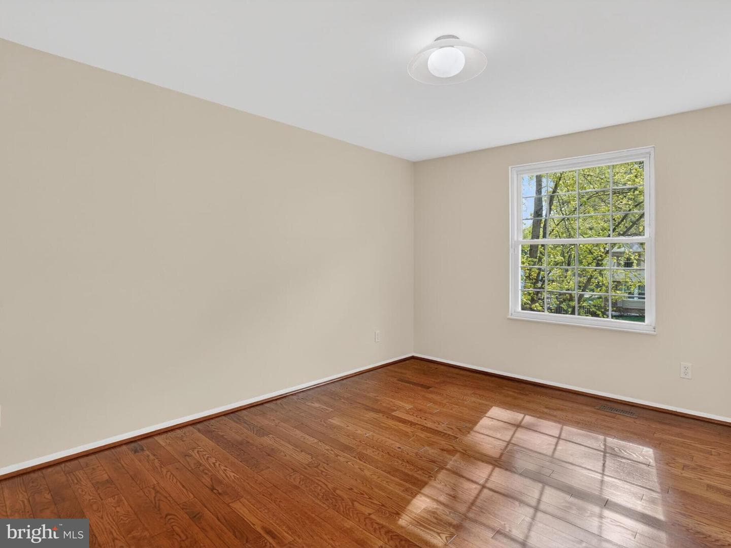 5914 Freds Oak Road photo 18