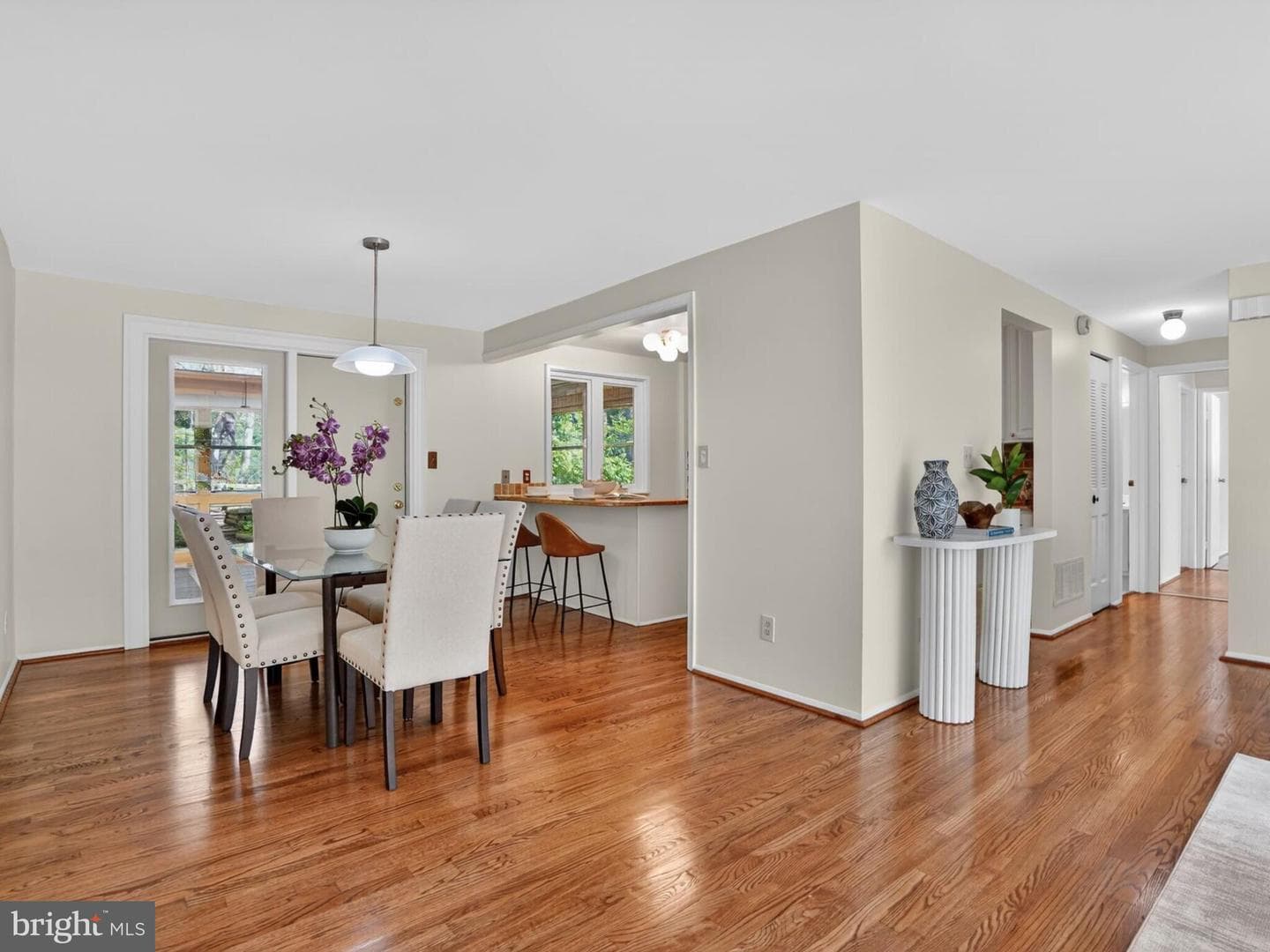 5914 Freds Oak Road photo 8