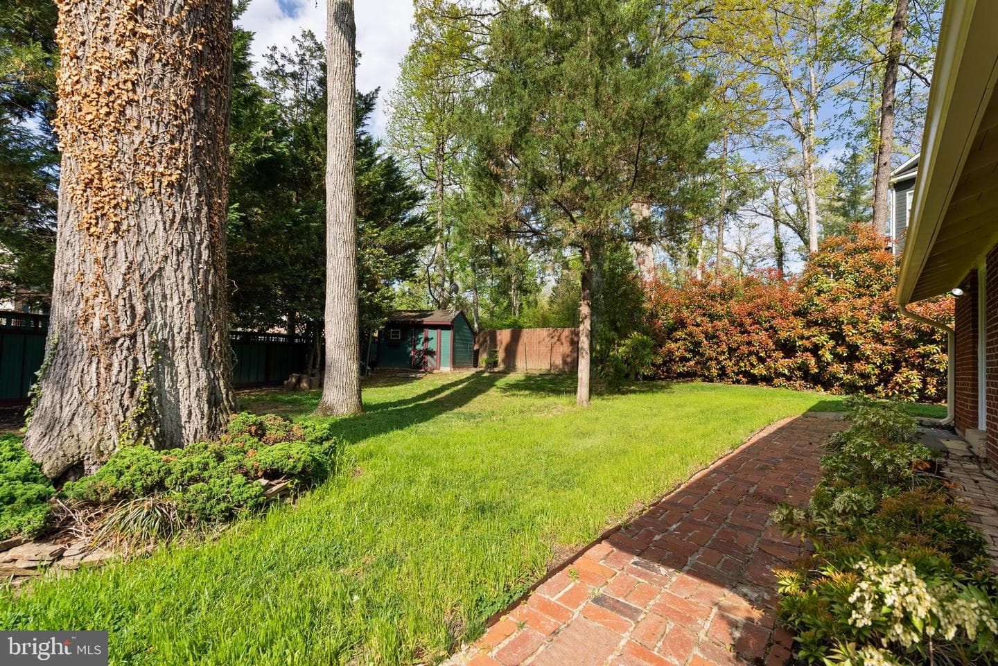7616 Admiral Drive photo 20