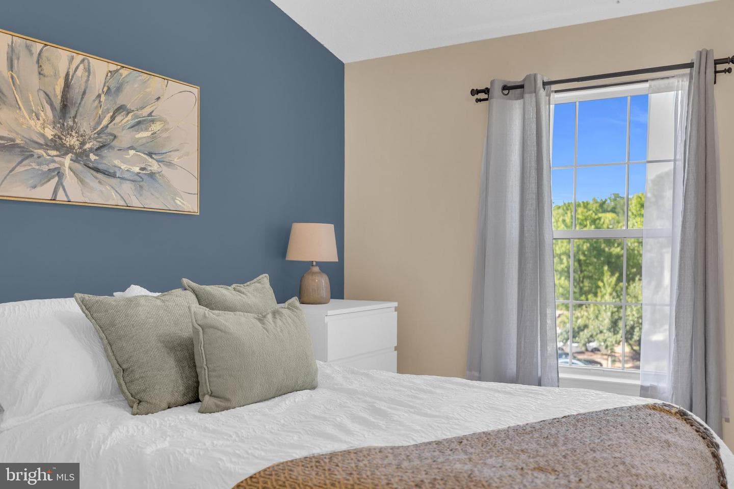 8200 Catbird Circle #201 photo 22