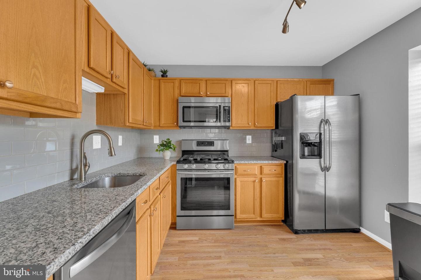 8200 Catbird Circle #201 photo 4