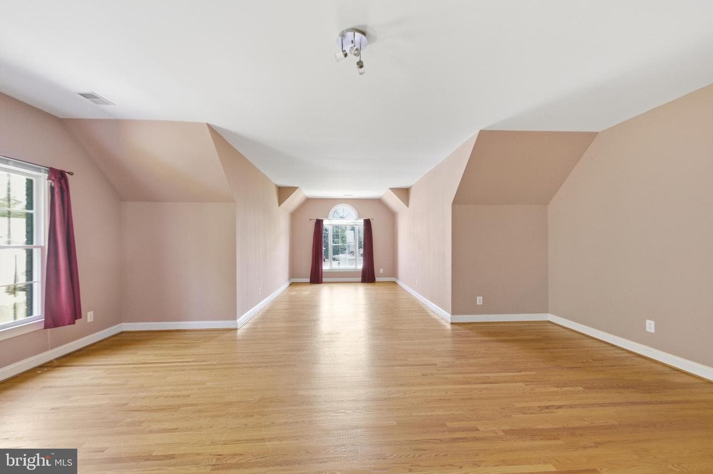 9395 Wolf Trap Creek Court photo 27