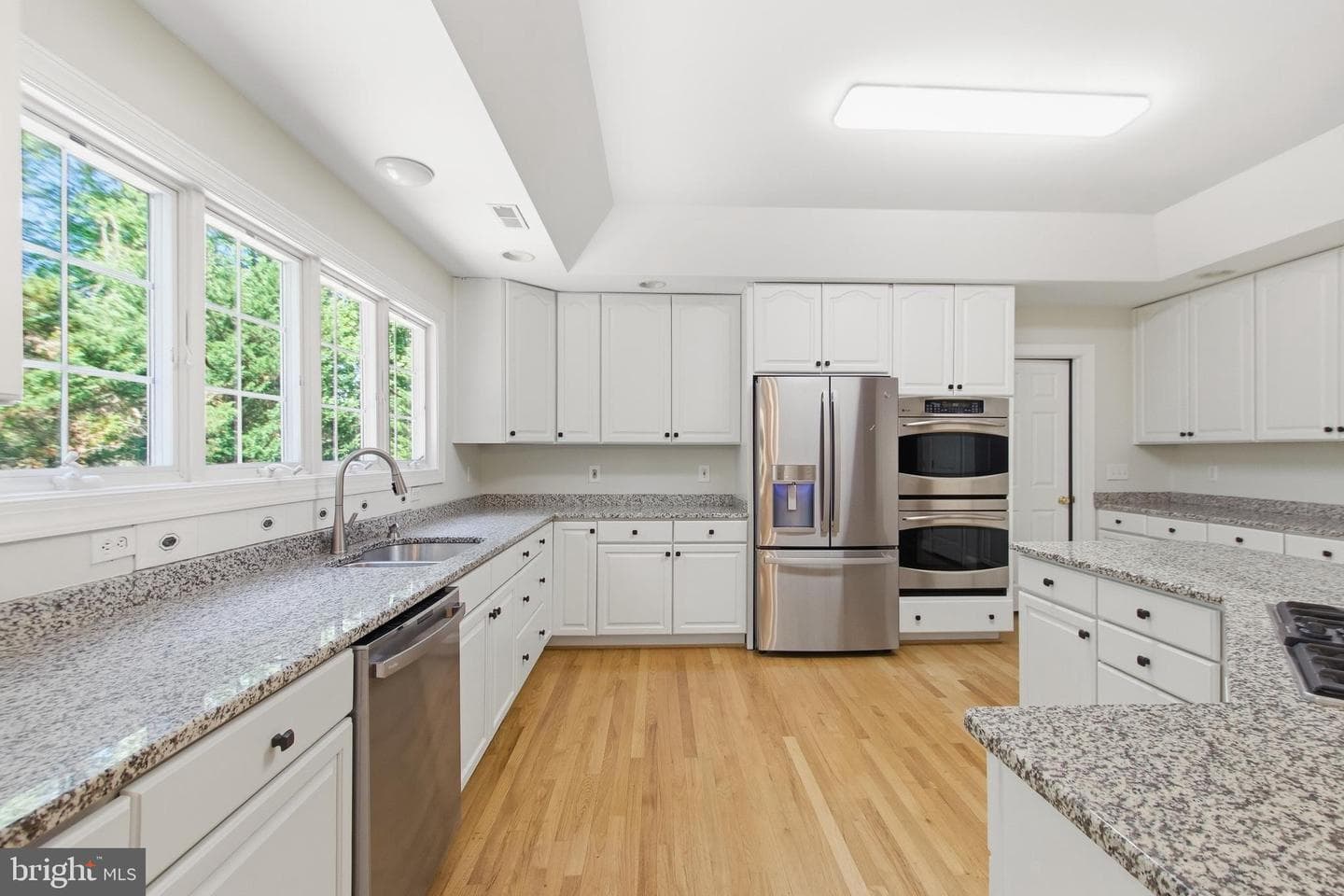 9395 Wolf Trap Creek Court photo 8
