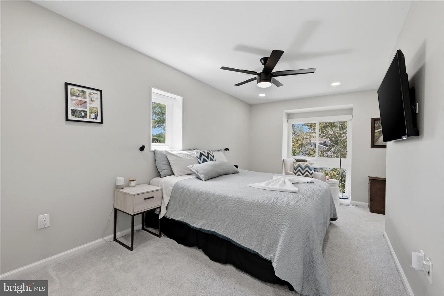 9806 Sweet Mint Drive photo 22