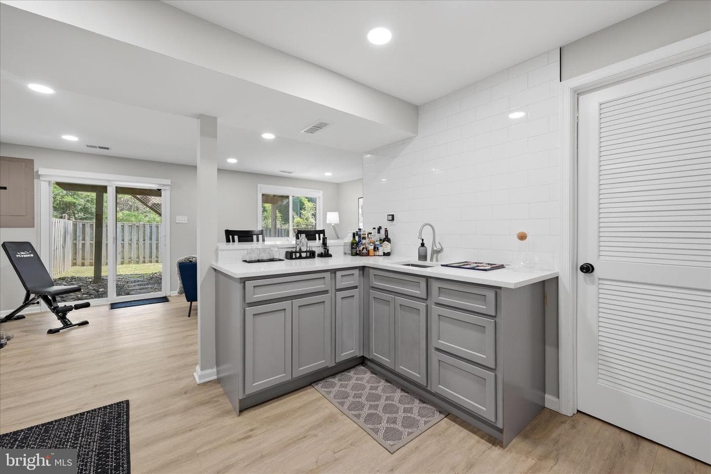 9806 Sweet Mint Drive photo 28