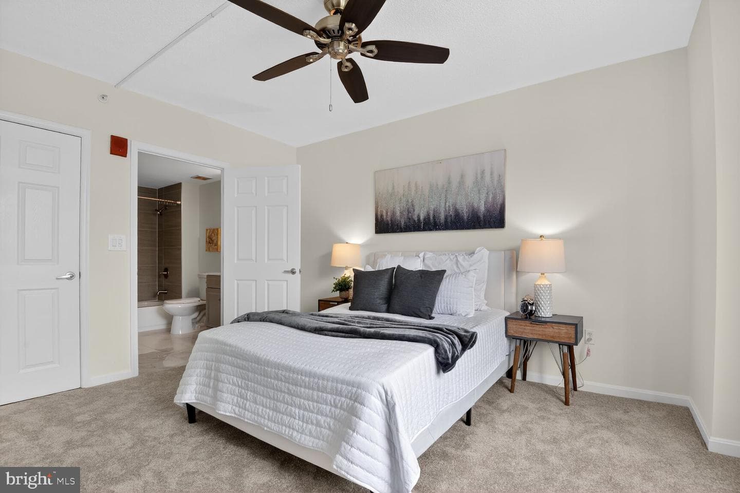 2726 Gallows Road #216 photo 22