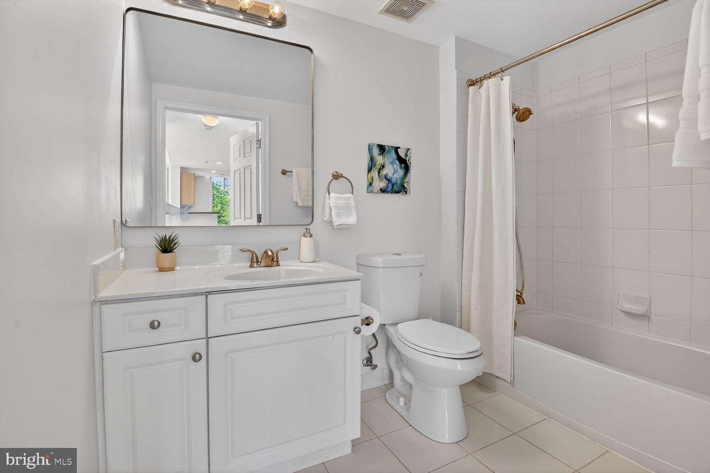 2726 Gallows Road #216 photo 23