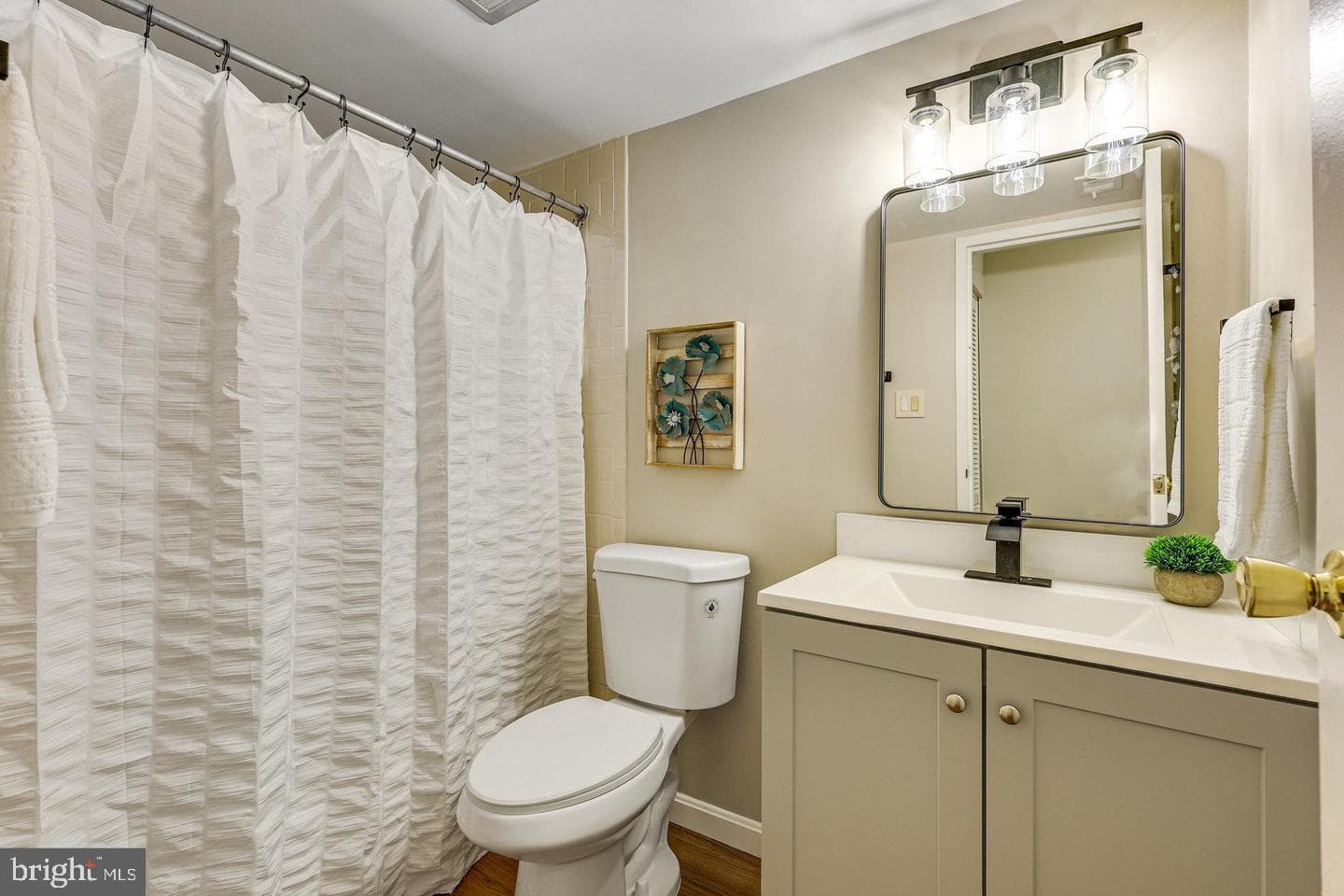 9720 Kingsbridge Drive #201 photo 10