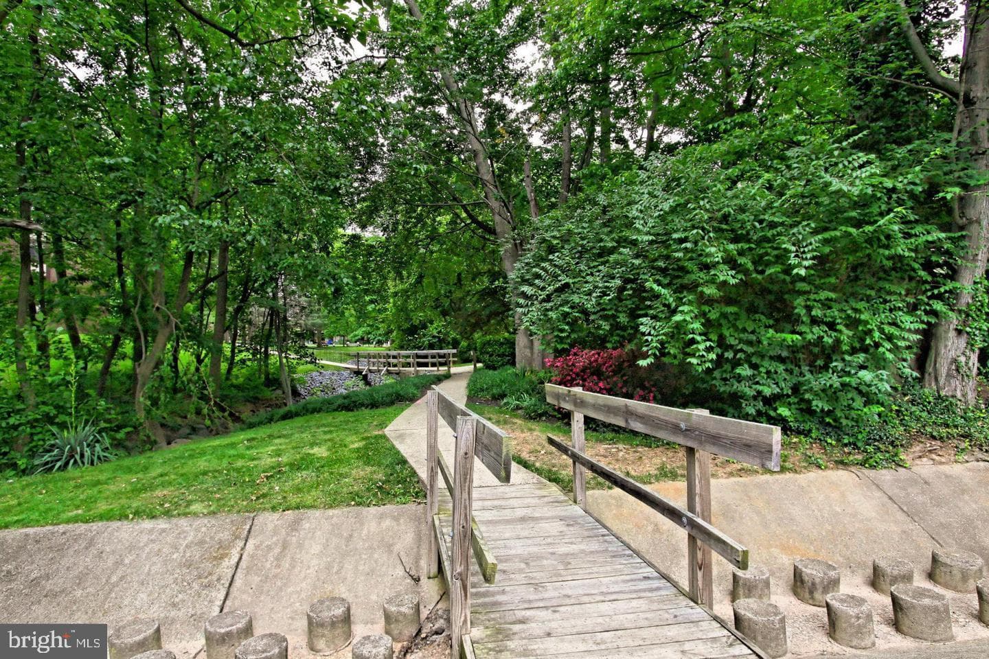 9720 Kingsbridge Drive #201 photo 15