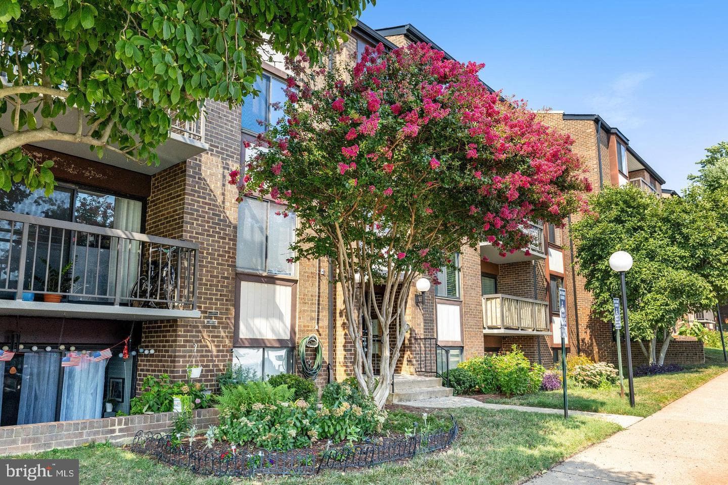 9720 Kingsbridge Drive #201 photo 2