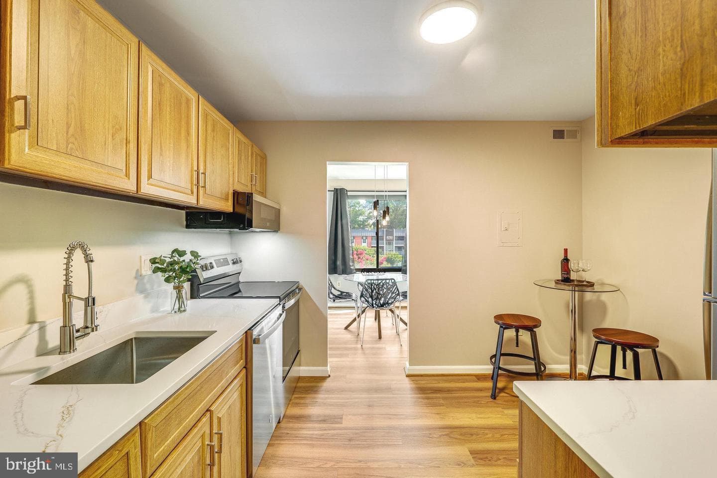9720 Kingsbridge Drive #201 photo 3