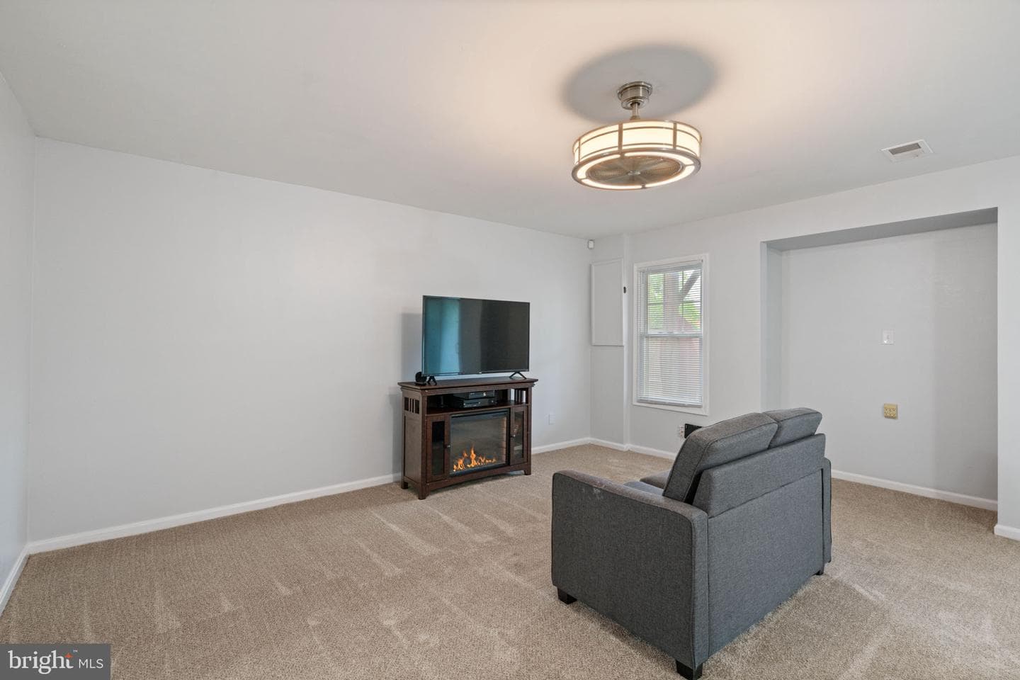 8504 Southlawn Court photo 25
