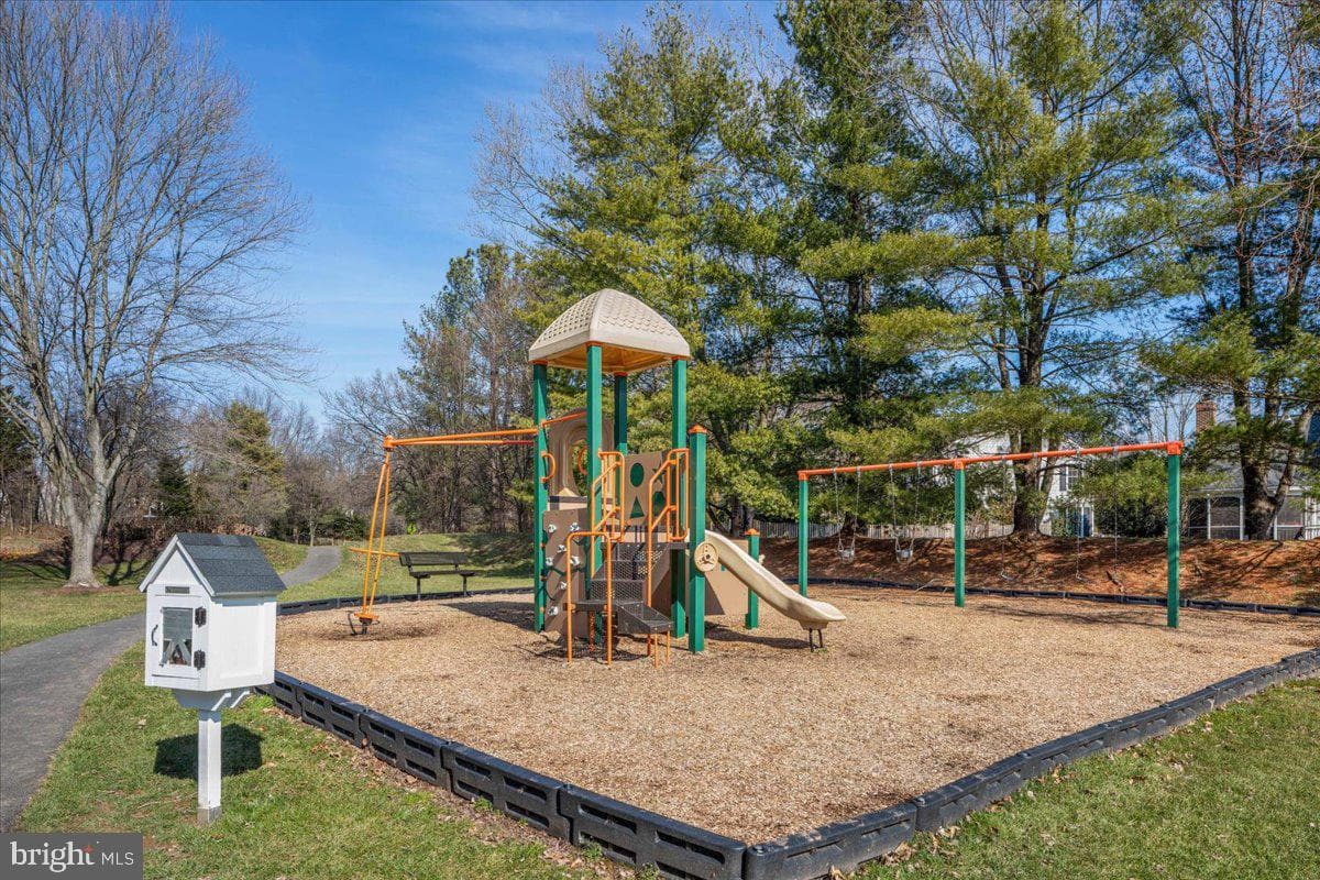 13113 Nestlewood Court photo 70