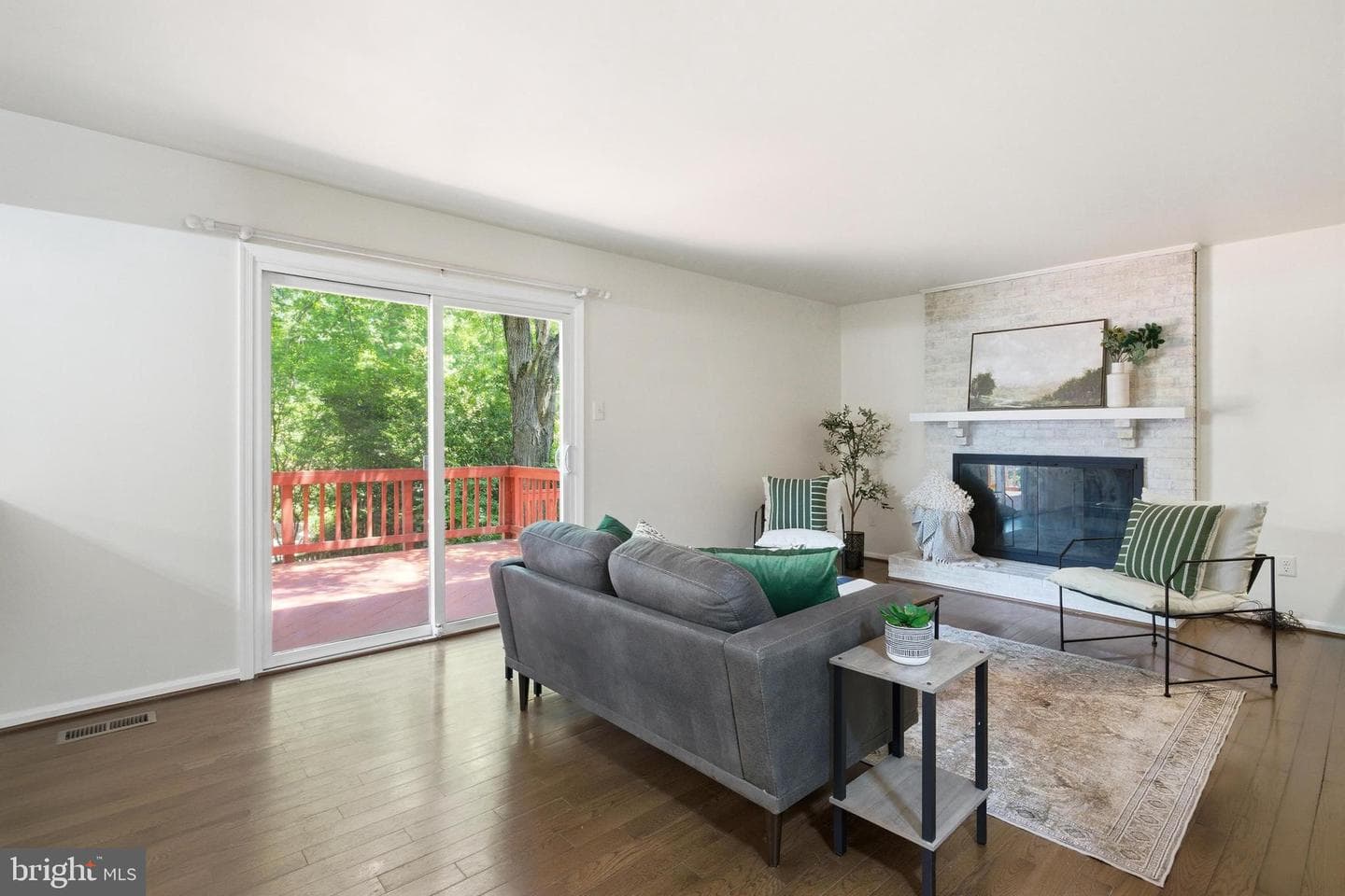 9202 Dorothy Lane photo 16