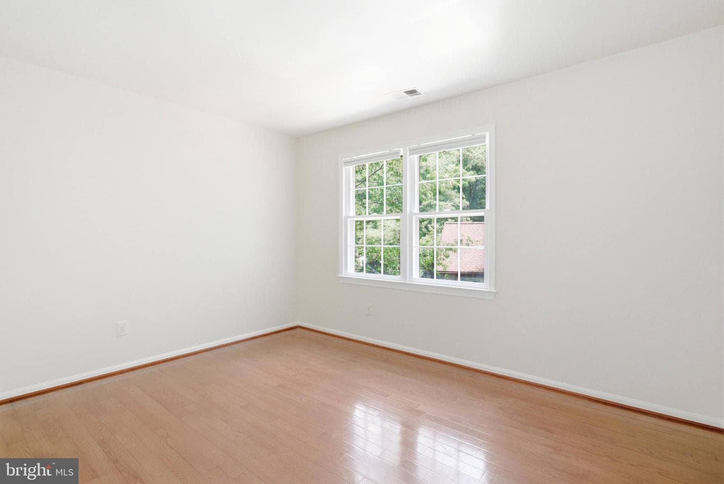 9202 Dorothy Lane photo 40