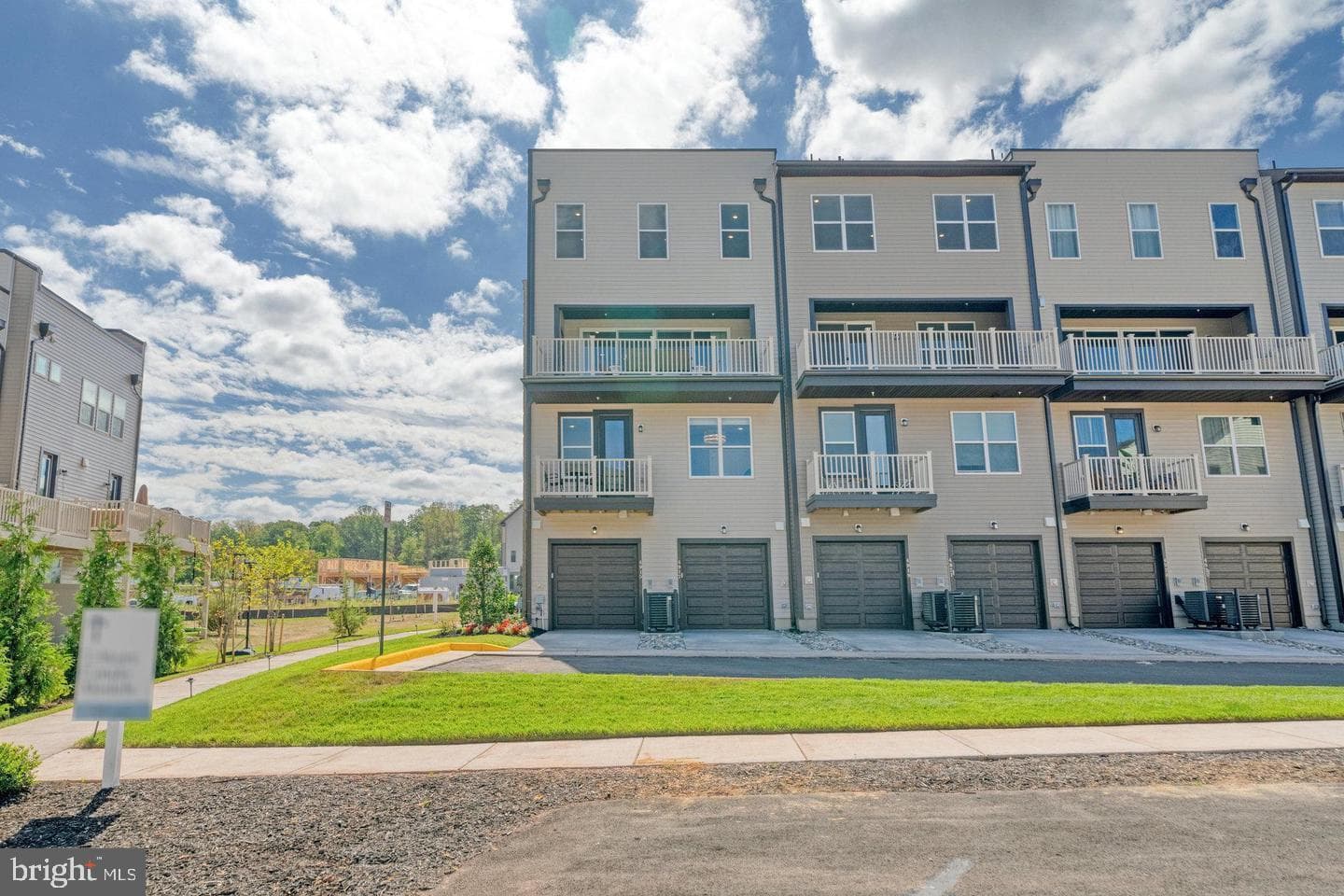 14350 Yesler Avenue #4, Chantilly